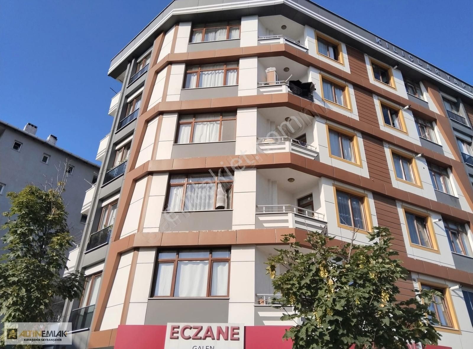 Başakşehir Güvercintepe Satılık Daire FIRSAT DAİRE GÜVERCİNTEPEDE FUL MANZARALI ARAKAT 2 ADET SATILIK