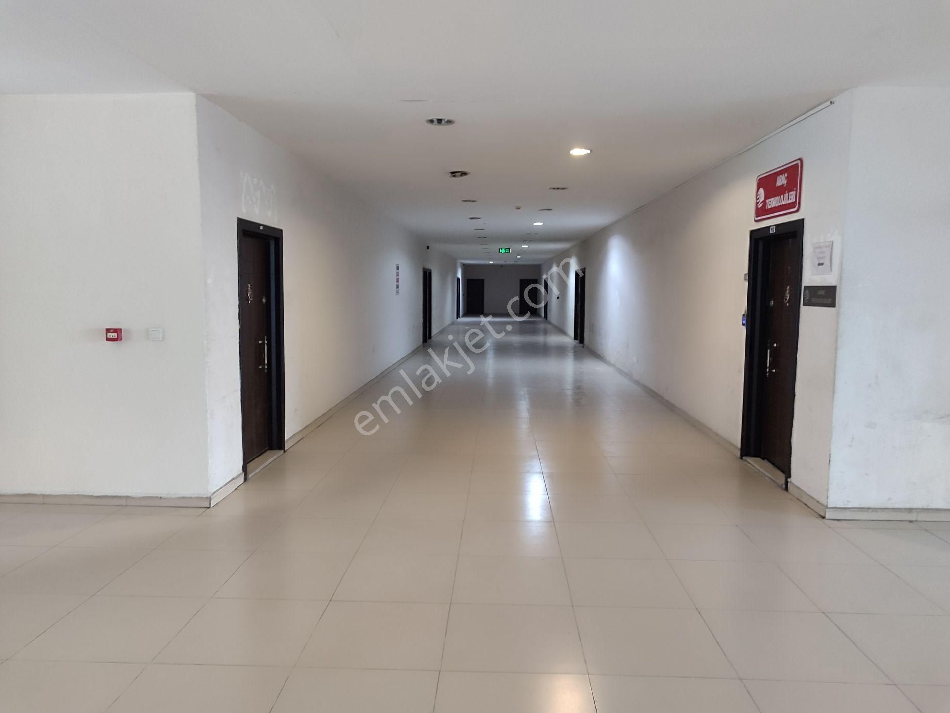 Bornova Kilit İş Merkezi Kiralık Ofisler - Görsel 5