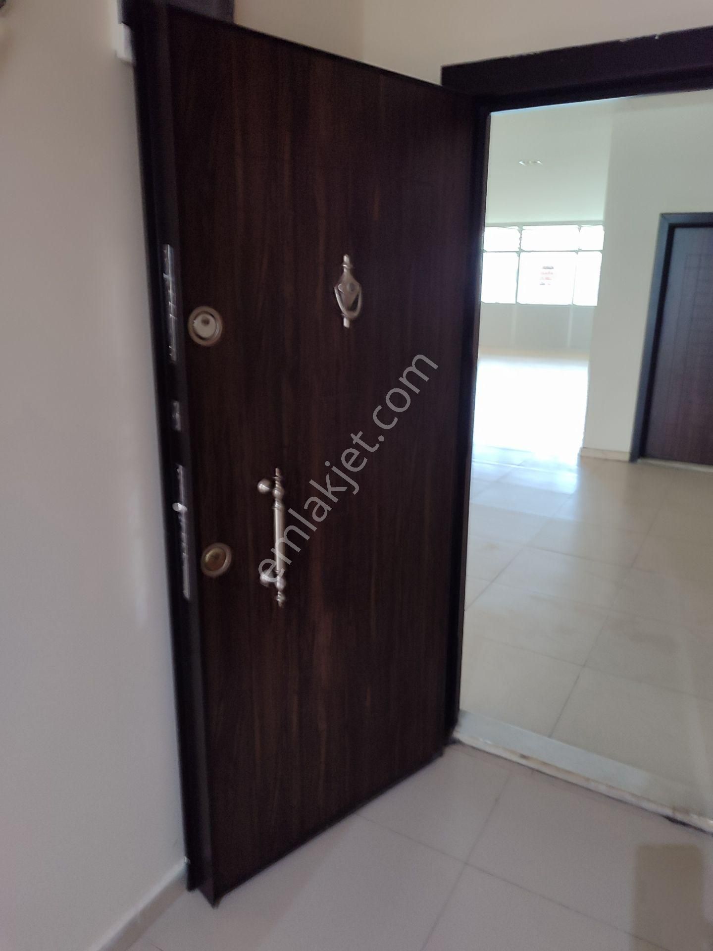 Bornova Kilit İş Merkezi Kiralık Ofisler - Görsel 10