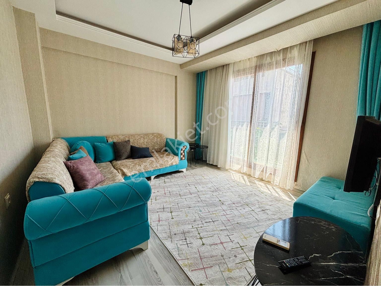 Re/max Target’tan Kiralık Eşyalı, Balkonlu, Arakat, Kampüs Yanı 2+1 Daire
