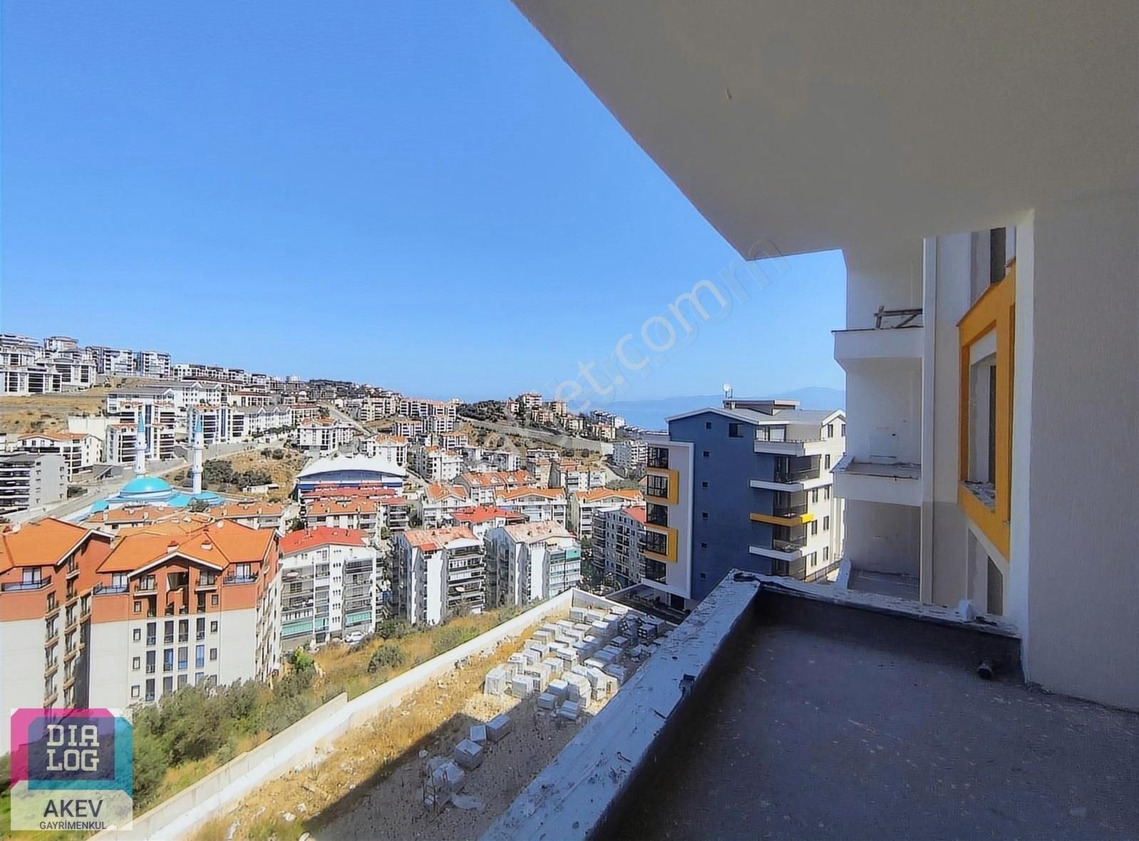 Mudanya Halitpaşa Satılık Daire MUDANYA HALİTPAŞA'DA DENİZ MANZARALI YÜZME HAVUZLU FIRSAT DAİRE