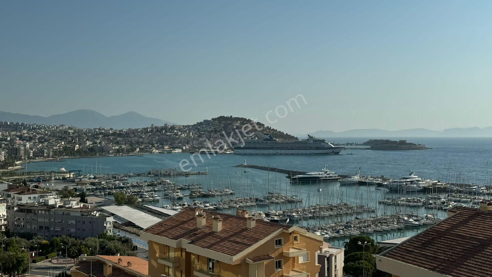 Kuşadası Türkmen Satılık Residence Kuşadası Marinada Muhteşem Manzaralı Satılık Daire