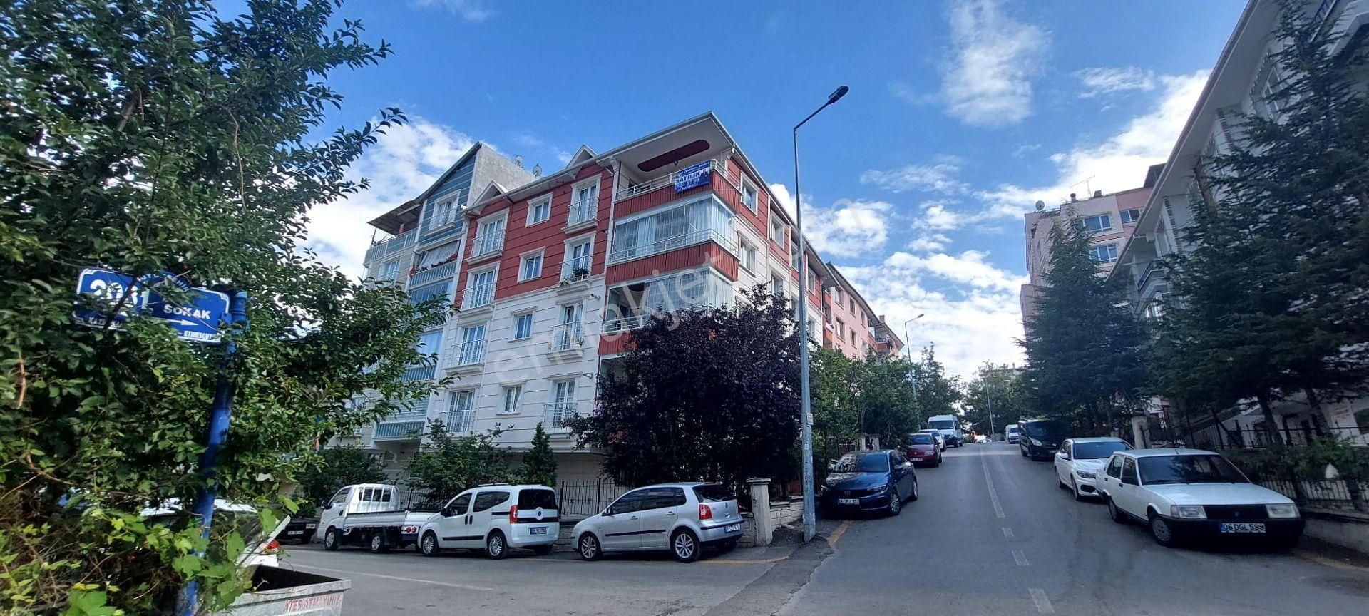 Etimesgut Kazım Karabekir Satılık Daire  KAZIM KARABEKİR MAHALLESİNDE EBEVEYN BANYOLU SATILIK DAİRE