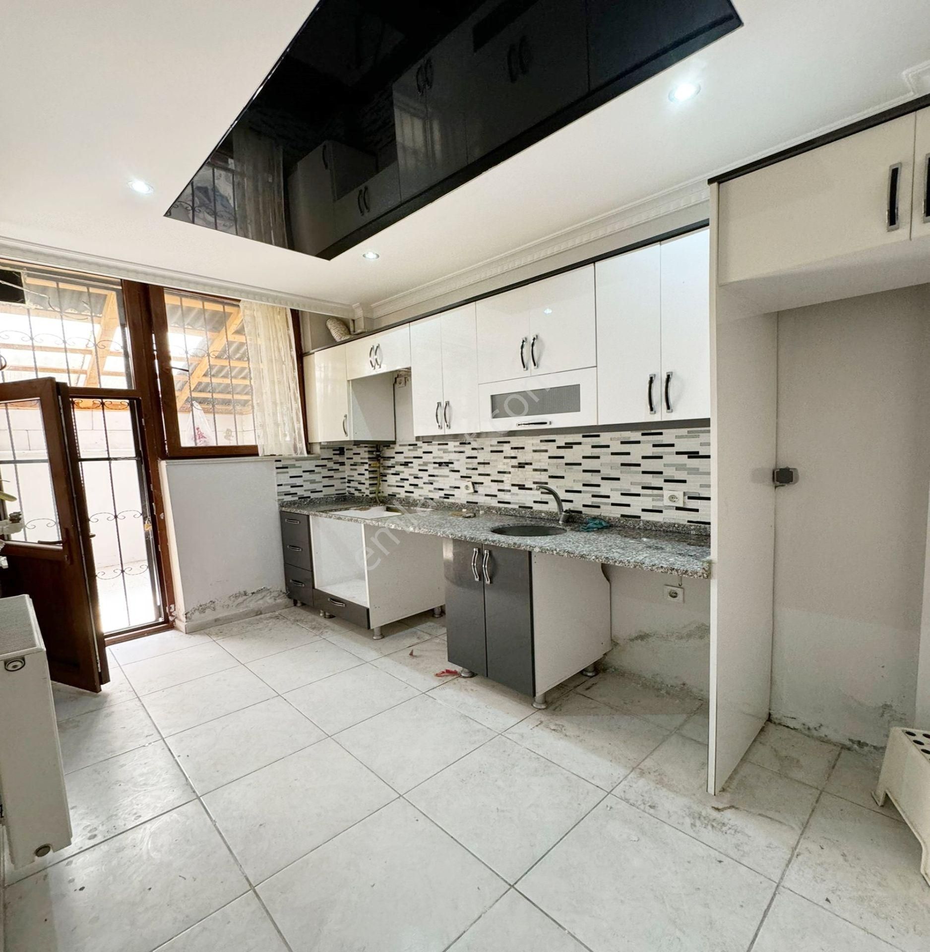 Esenyurt Çınar Satılık Daire  ESENYURT ÇINAR MAH. DE 2+1 90 M2 BAHÇELİ YATIRIMLIK SATILIK DAİRE