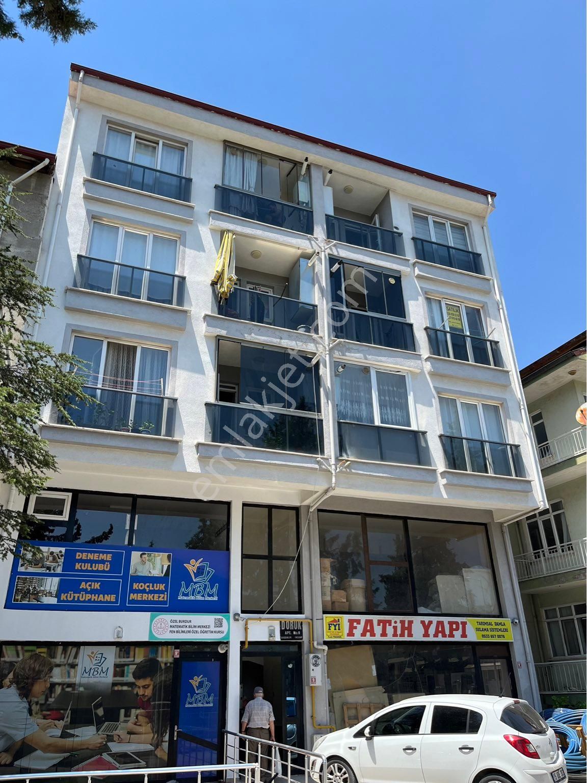 Burdur Merkez Emek Satılık Daire İNAL EMLAKTAN ÖZGÜR MAHALLESİNDE SATILIK 2+1 100 M2 DAİRE