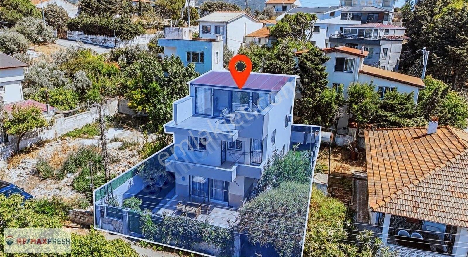 Urla Kalabak Satılık Villa Urla Kalabak'ta Tam Müstakil Deniz Manzaralı Villa