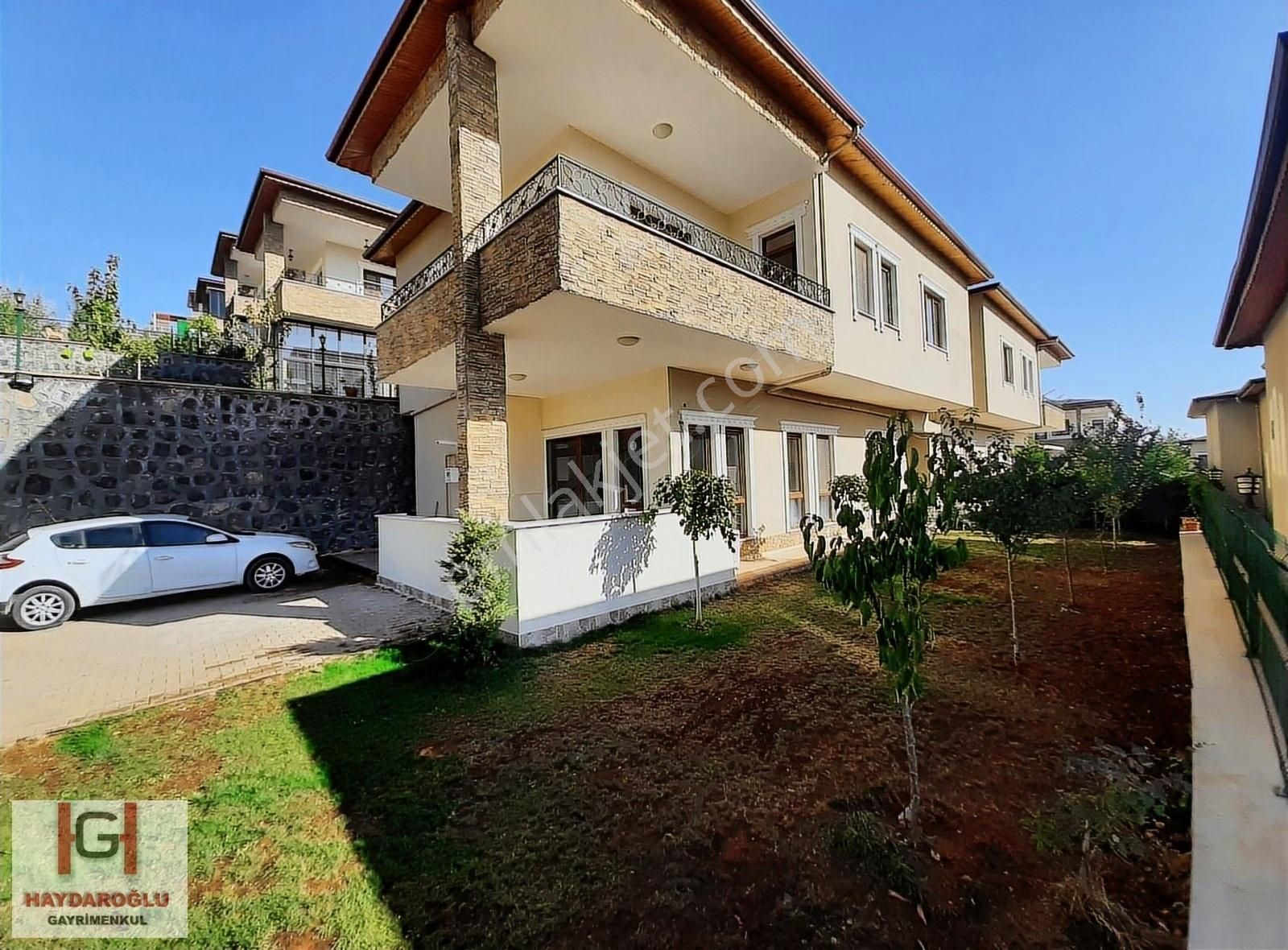 Oğuzeli Şahinbey Satılık Villa Gaziantep Oğuzeli Körkün Şahinbey de Site İçi Satılık 4+1 Villa