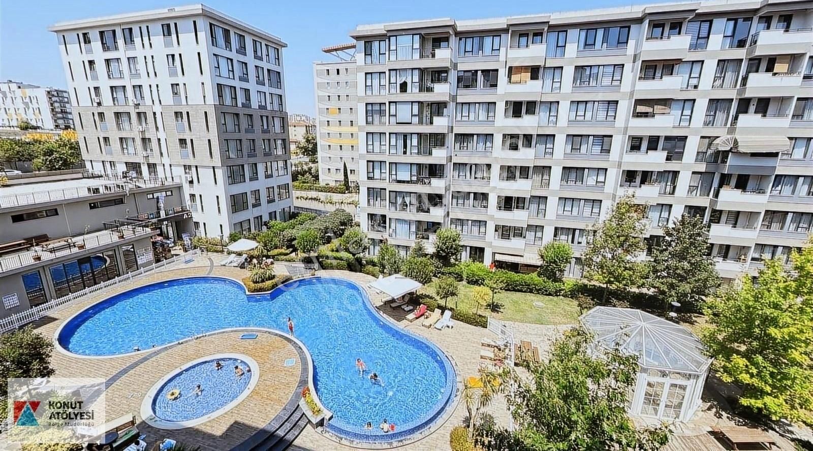 Pendik Yenişehir Satılık Daire YENİŞEHİR PARK PLANET HAVUZ CEPHE KAPALI MUTFAK SATILIK 2+1