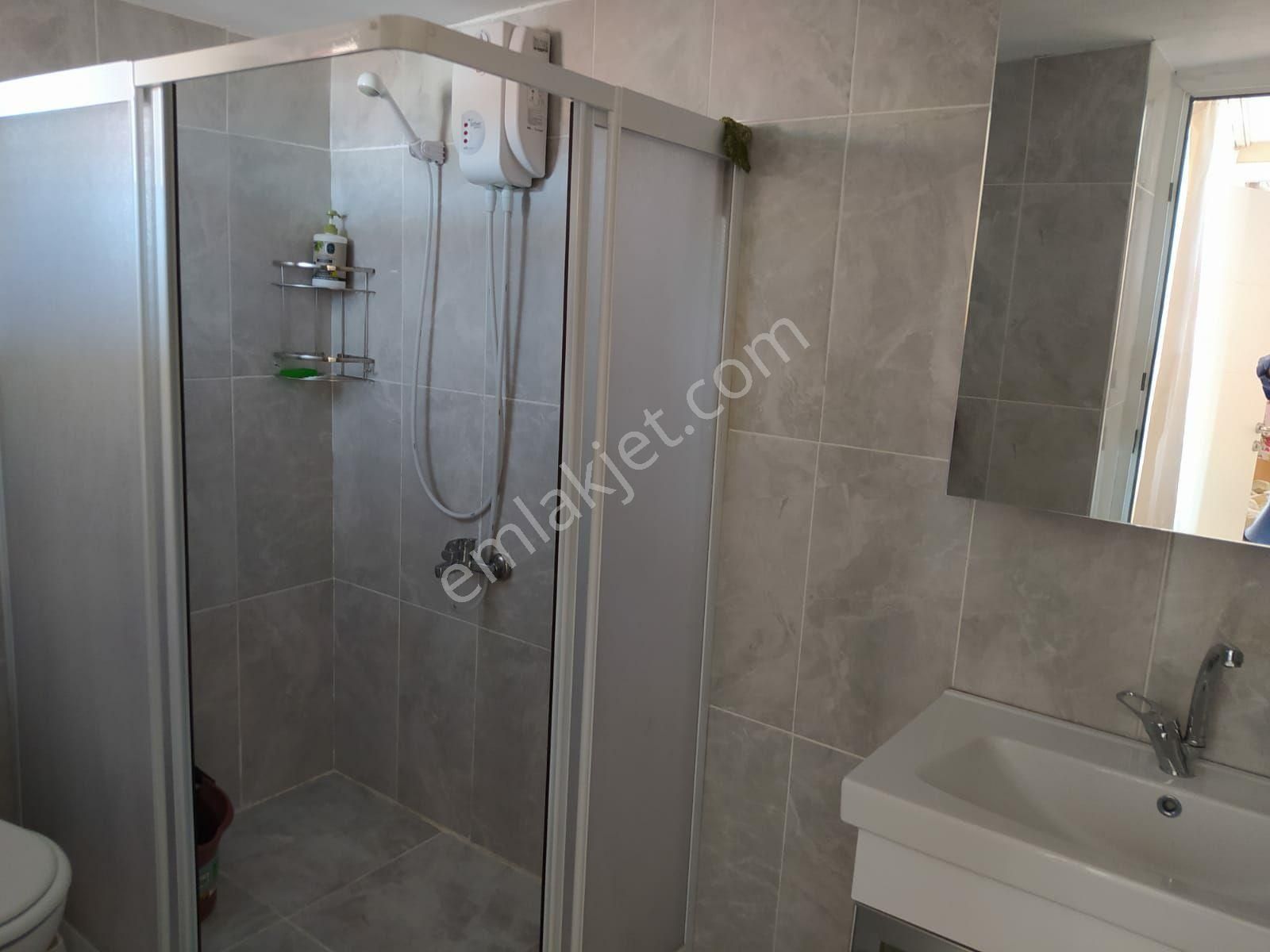 Konak Yurume Mesafesinde Deniz Manzaralı Komple Bina 4 Daire - Görsel 5