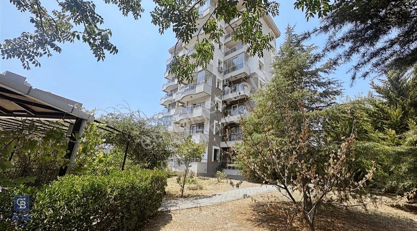 Bayraklı Körfez Satılık Daire Körfez Evlerinde Eşsiz Deniz Manzaralı 3+1 SATILIK DAİRE