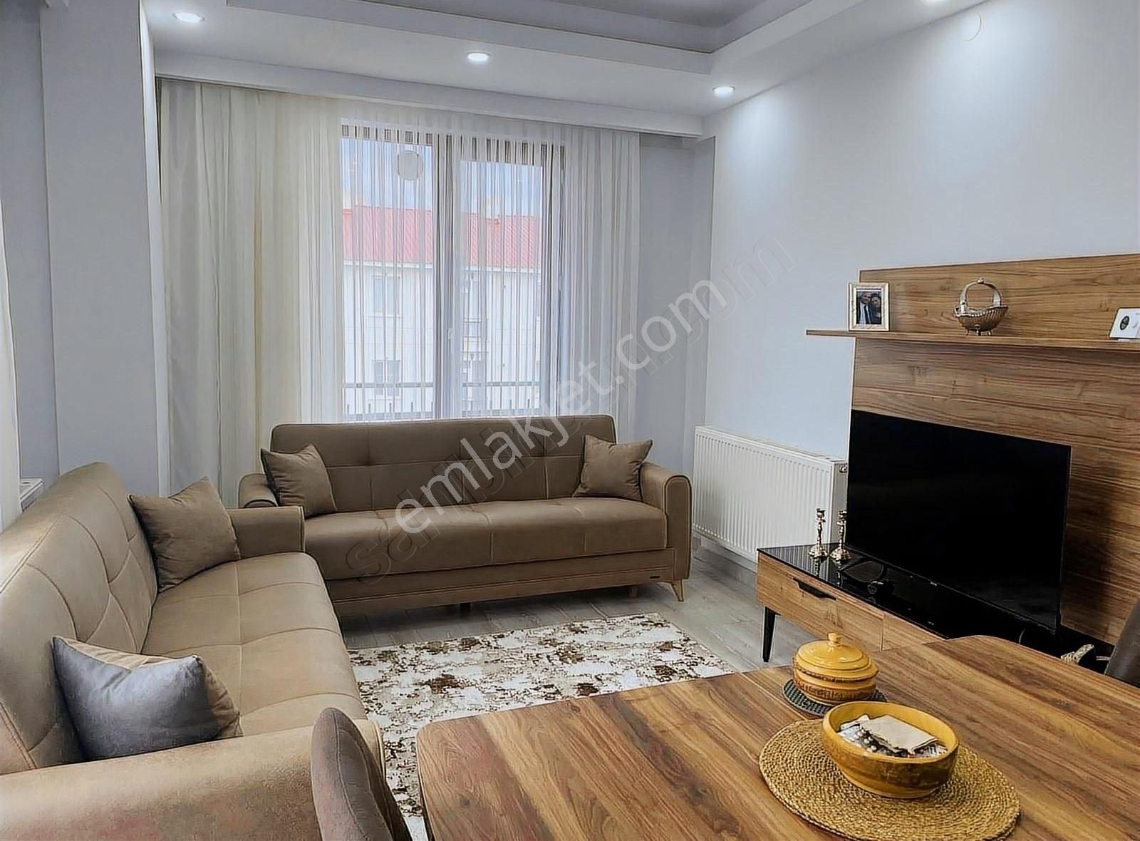 Kars Merkez Bülbül Kiralık Daire Şehitler Mahallesinde Kiralık Eşyalı Lüks 2+1 Güney Cephe Daire