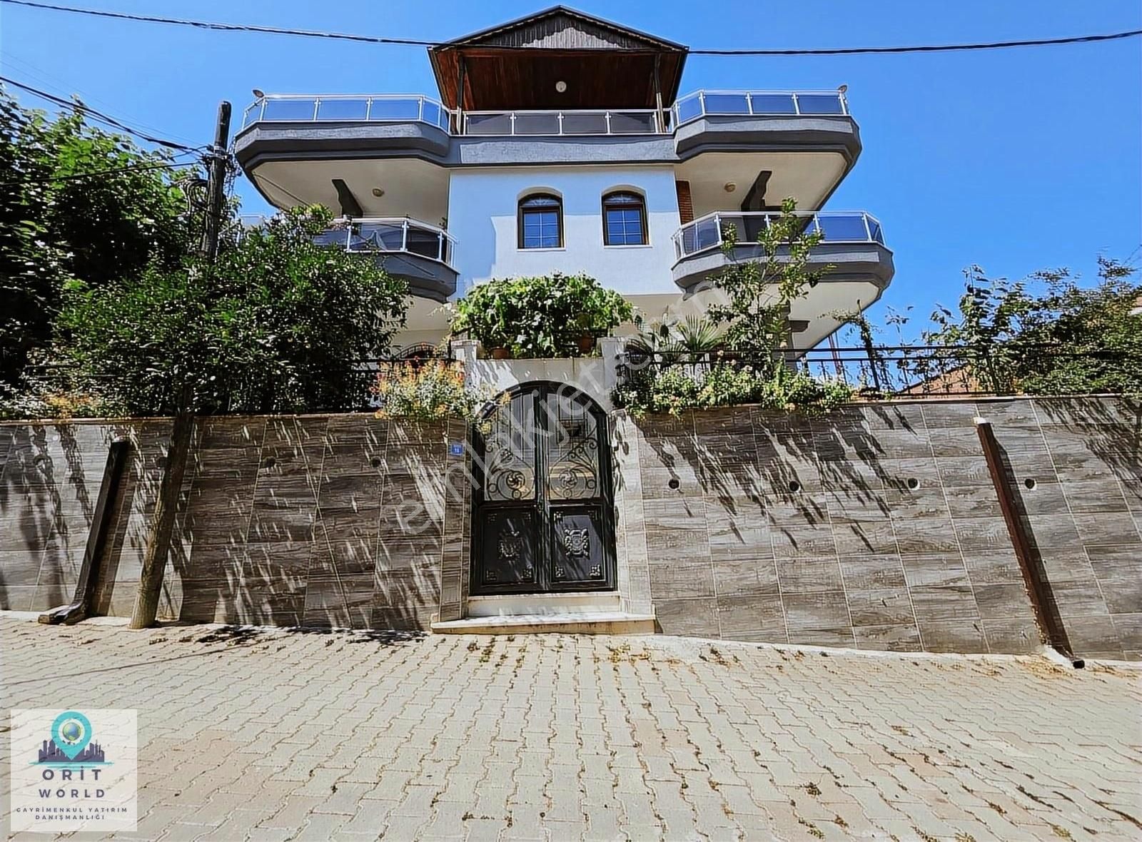 Mudanya Kumyaka Satılık Villa Muhteşem Deniz Manzaralı Geniş Teraslı Satılık 4+1 Villa