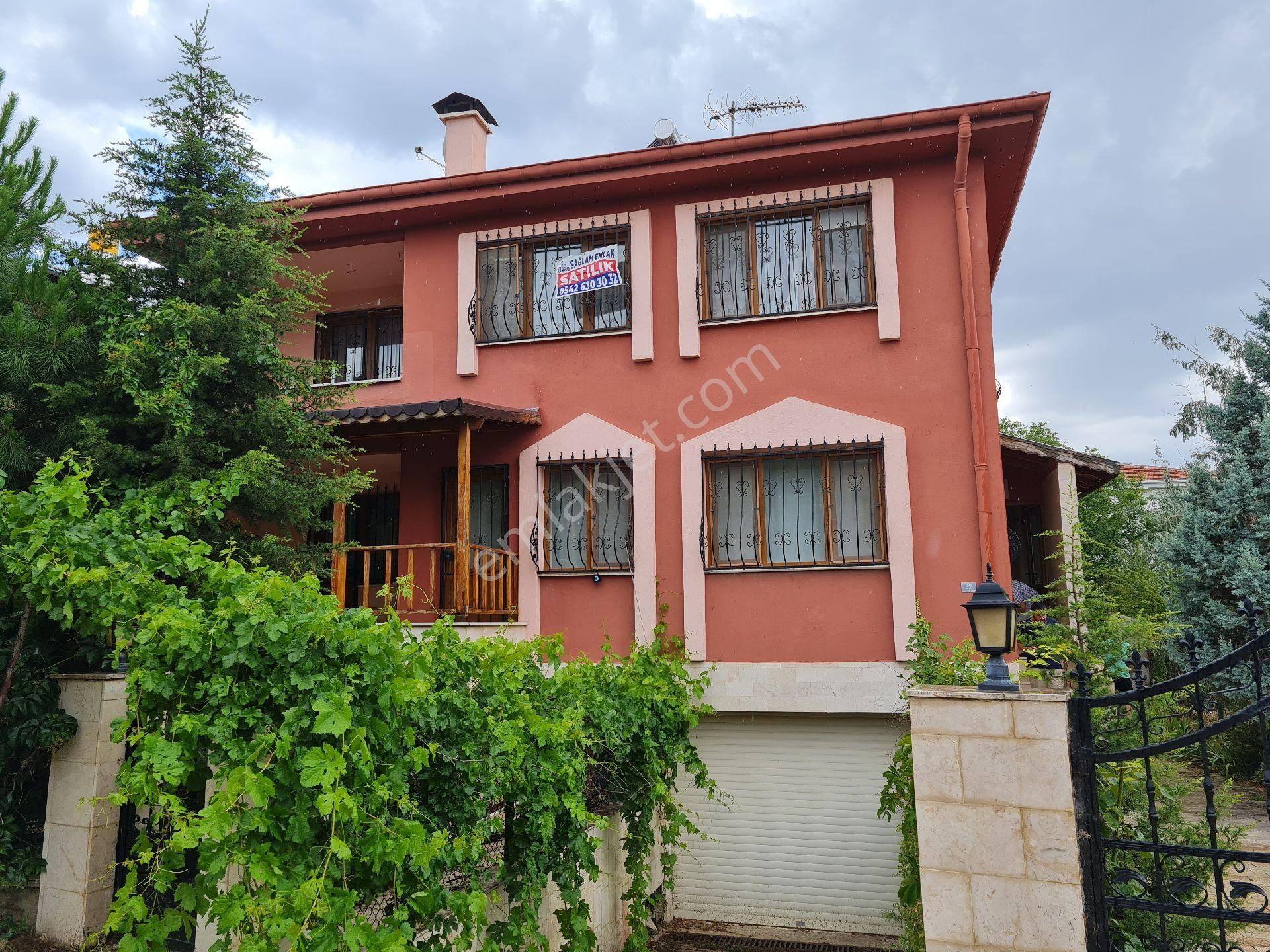 Afyonkarahisar Merkez Ali İhsan Paşa Satılık Villa SAĞLAM EMLAKTAN SATILIK TRİBLEKS VİLLA 