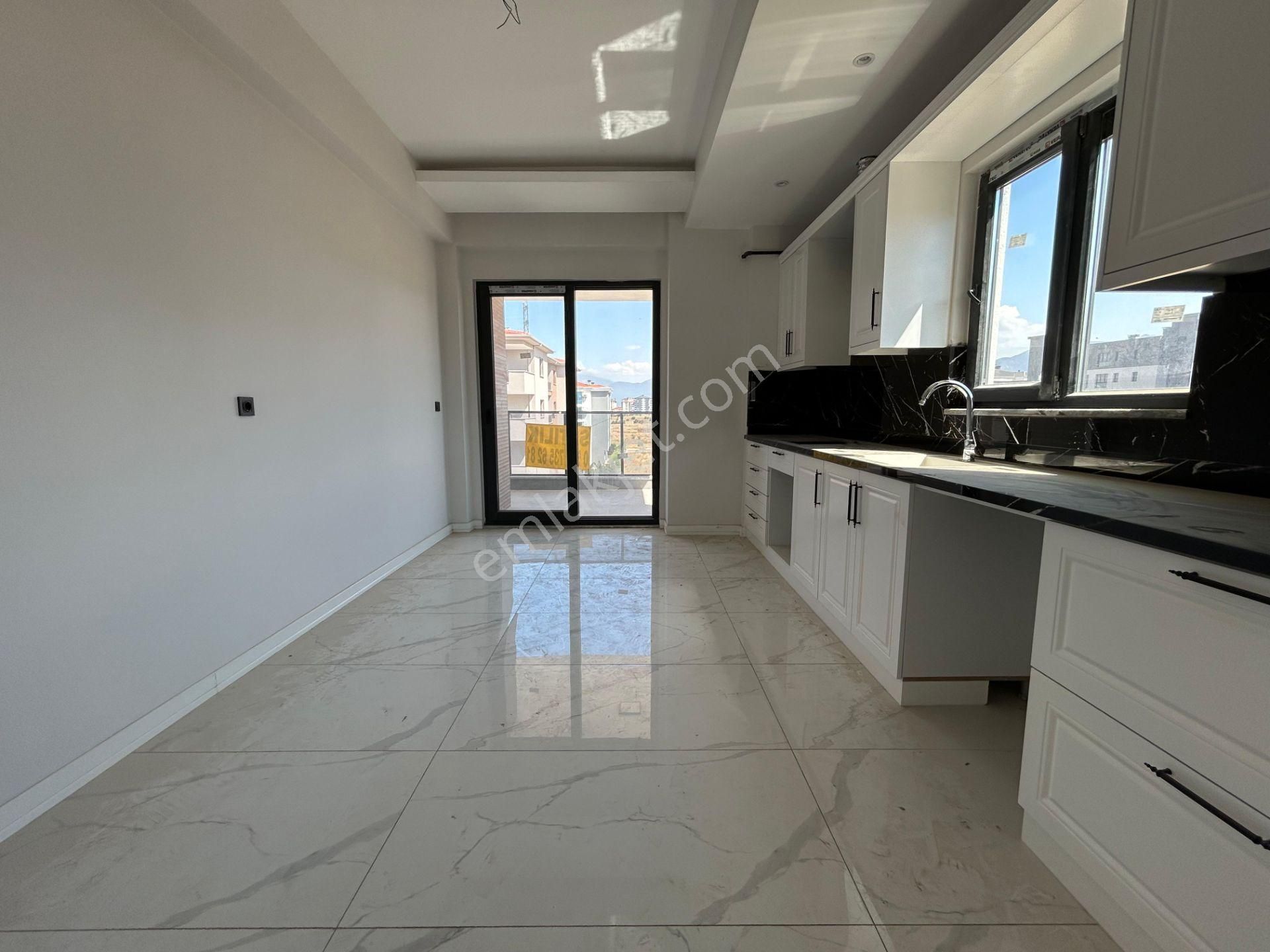 Merkezefendi Yenişafak Satılık Daire  YENİŞAFAK MAHALLESİN'DE 160M² 3+1 SATILIK SIFIR LÜKS DAİRE