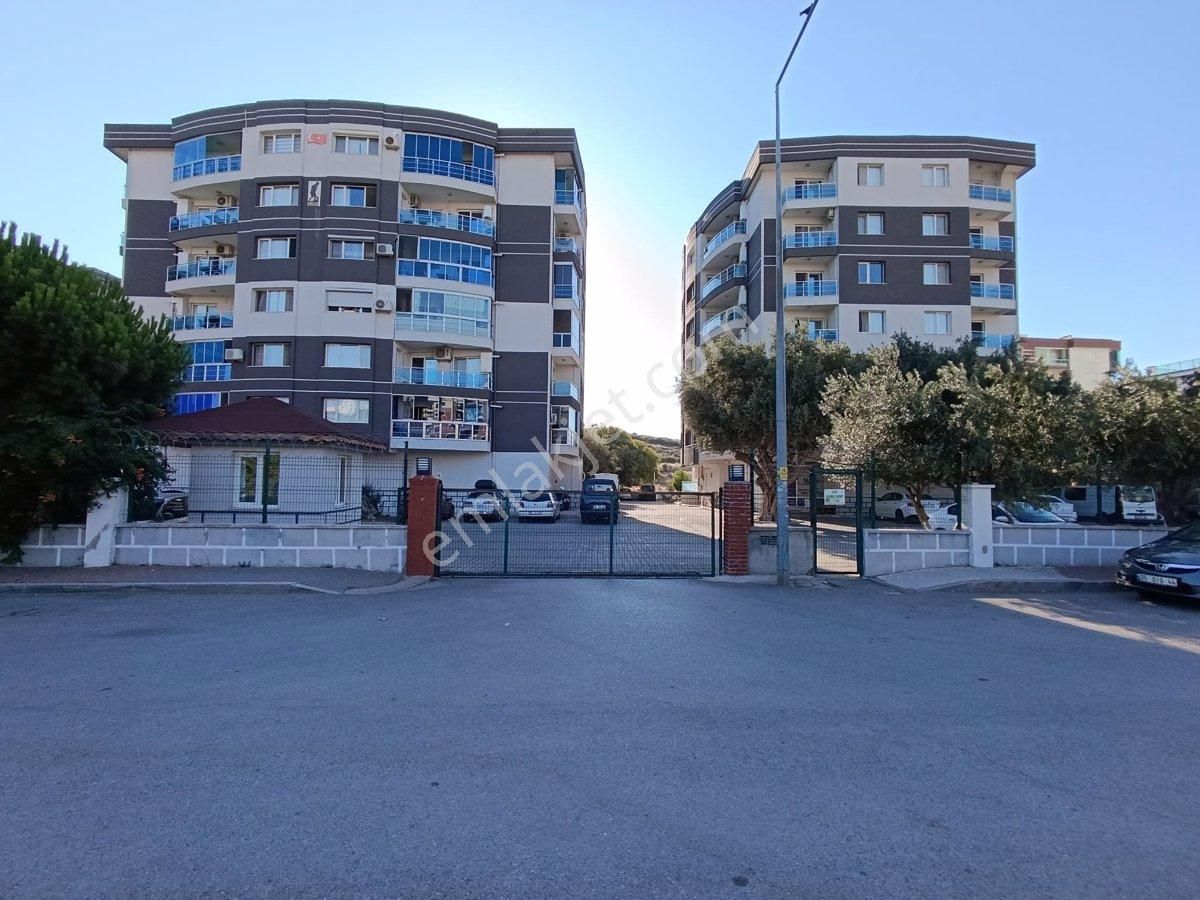 Çiğli İnönü Satılık Daire Satılık 2+1 daire.Harmandalı, İnönü Mah,Büyük Site İçinde