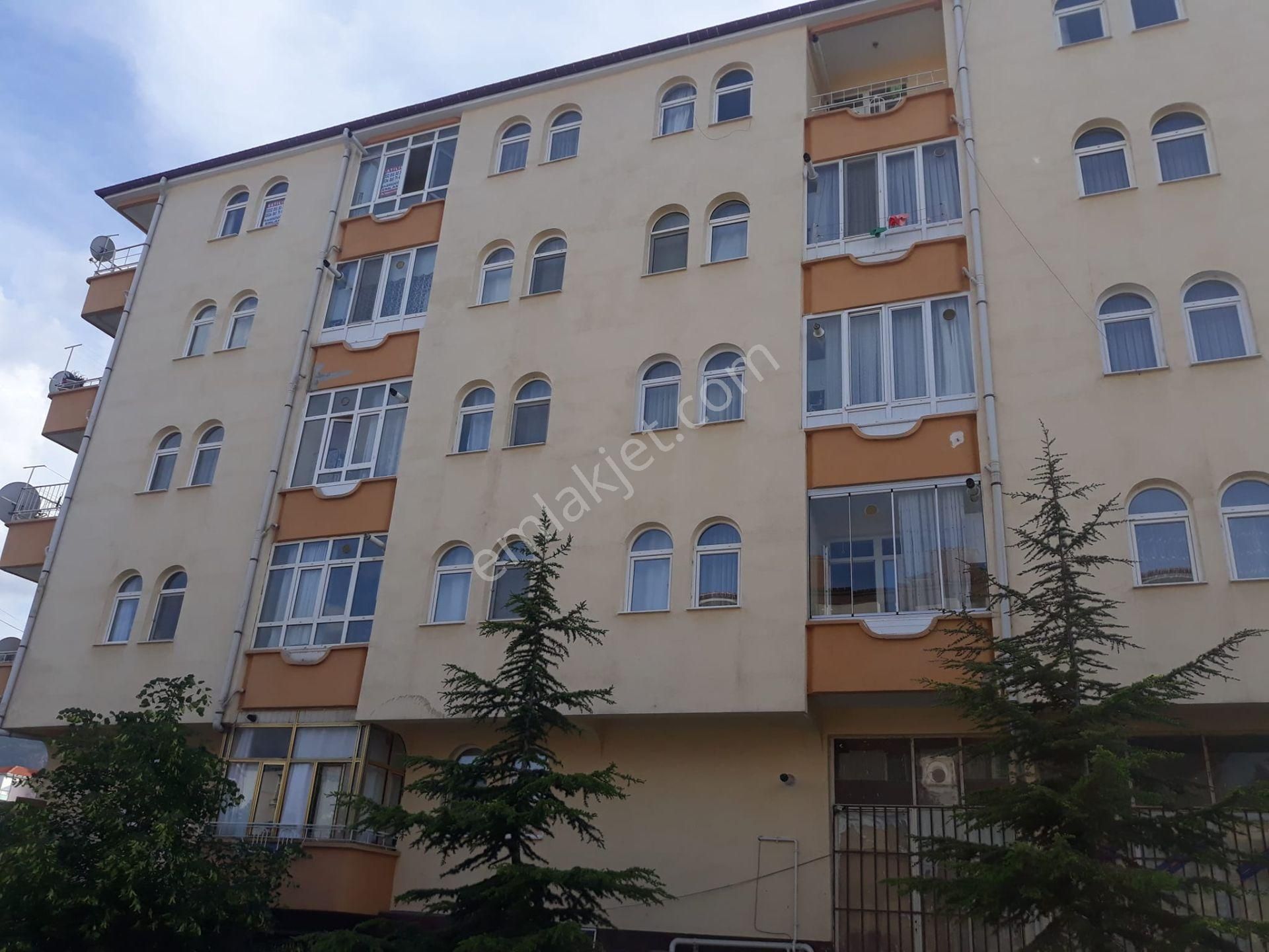 Akşehir İstasyon Satılık Daire  NASREDDİN  EMLAKTAN İSTASYON CADDESİ ÜZERİ SATILIK DAİRE