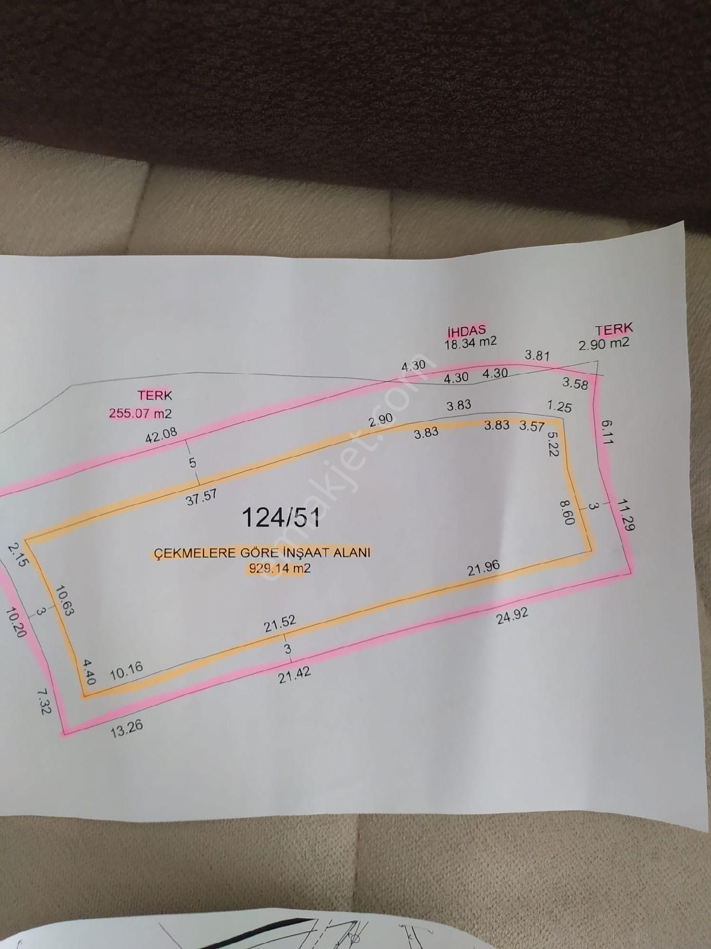 Düzce Merkez Hacı Aliler Köyü Satılık Konut İmarlı HACIALİLER MAH 1347M2 ARSA SATILIKTIR