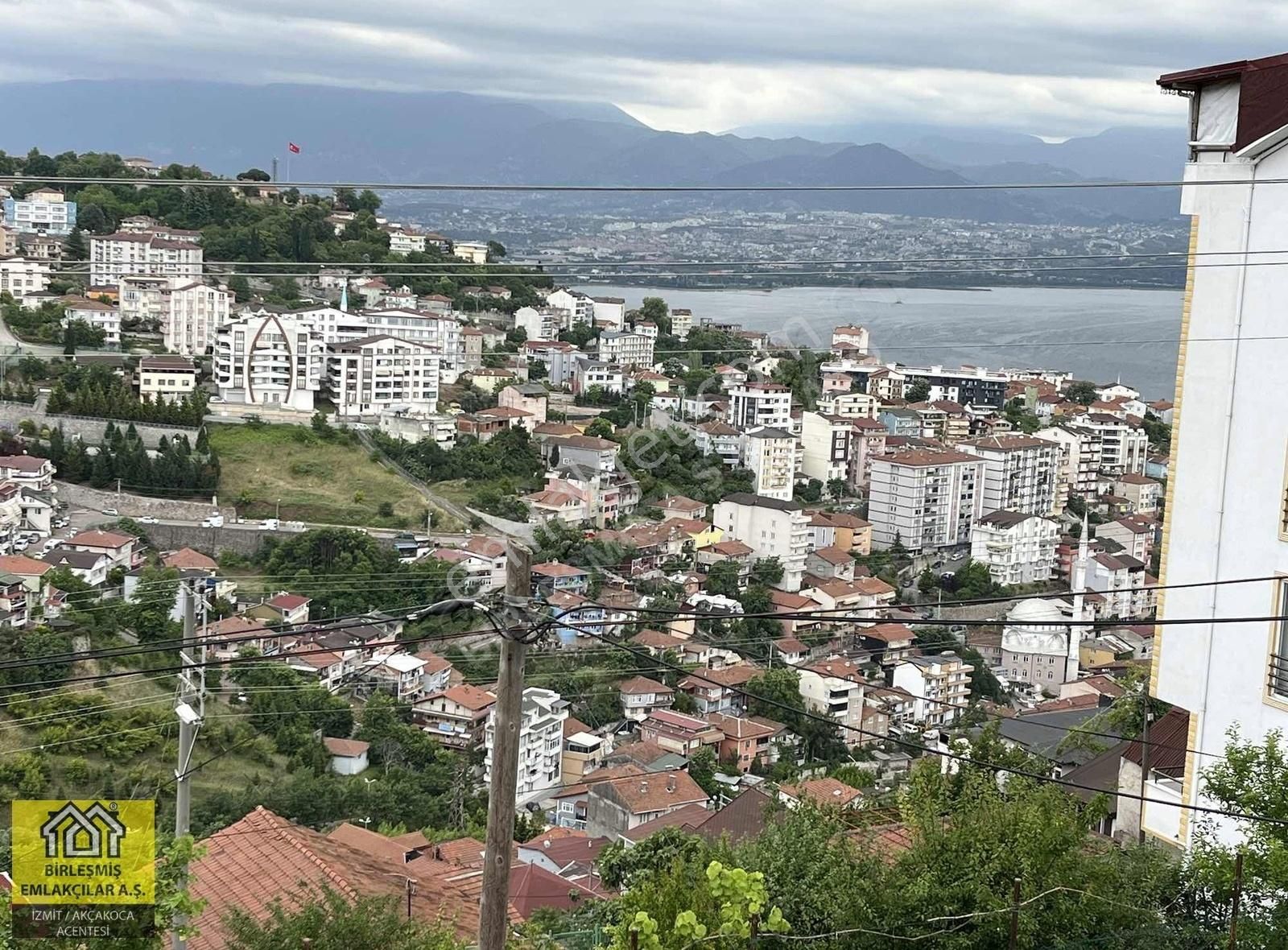 İzmit Fatih Satılık Bina Gültepe Fatih Mahallesi Önü Açık Manzaralı Satılık Bina