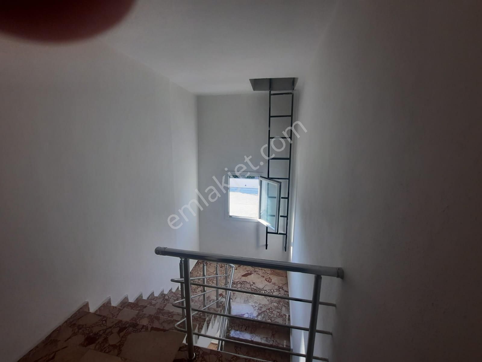 Aydın Didim Altınkum Mahallesinde Havuzlu Sitede 3+1 Teraslı Satılık Daire - Görsel 2