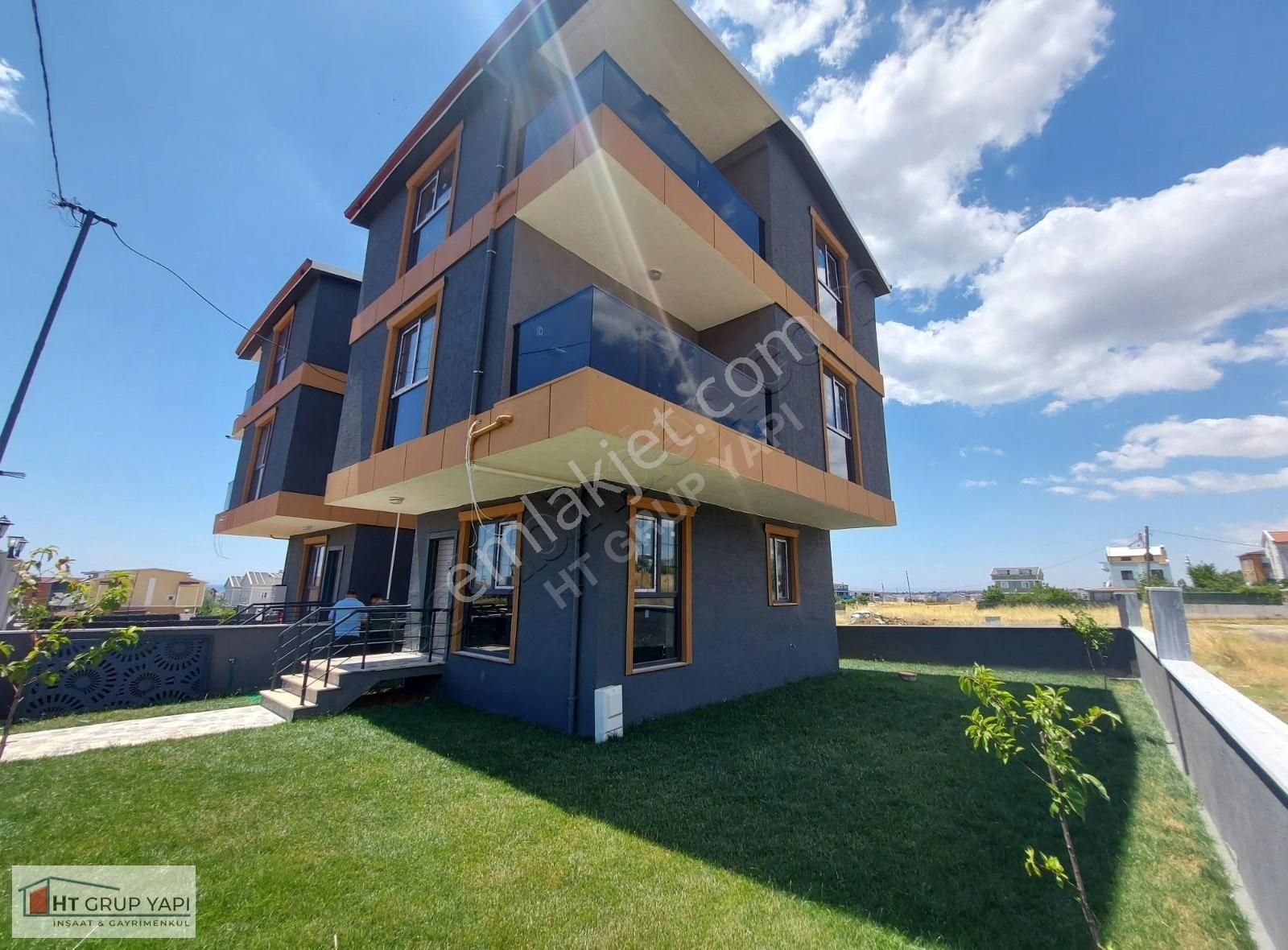 Köşebaşı Geniş Bahçeli 4+1 Merkezde İskanlı Müstakil Villa