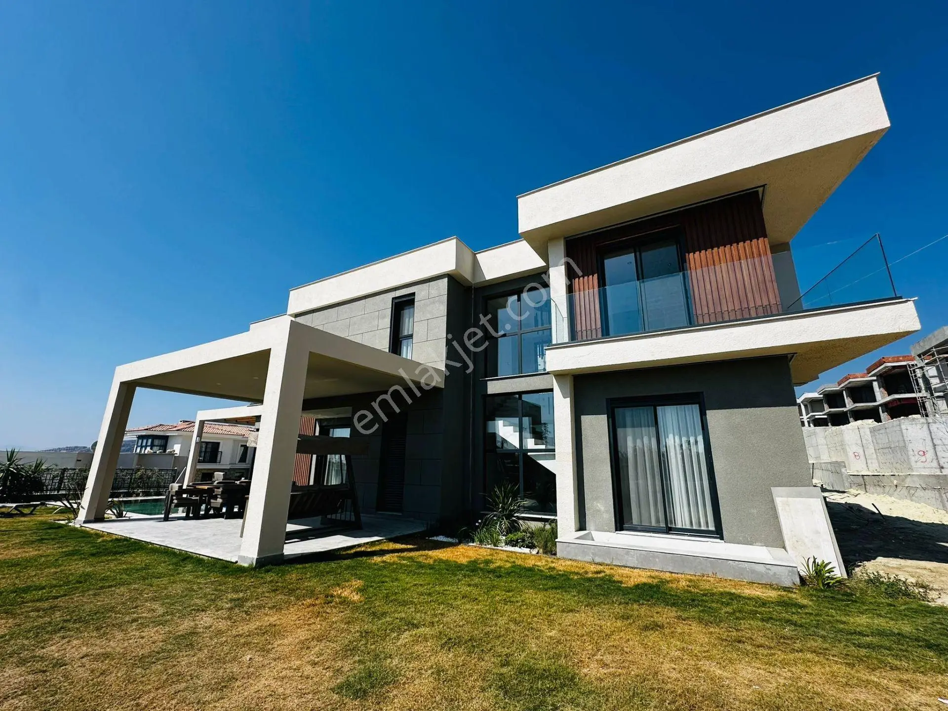 Full Manzara-güvenlik-özel Havuz/otopark-merkezi-600 M2 Bahçe-ultra Lüx -tamamı Müstakil - Görsel 4