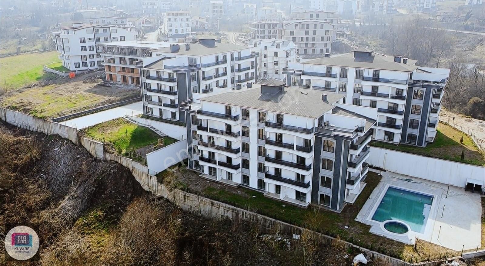 Başiskele Döngel Satılık Daire BAŞİSKELE DREAM GARDENS SİTESİNDE BAHÇE DUBLEKS SATILIK DAİRE