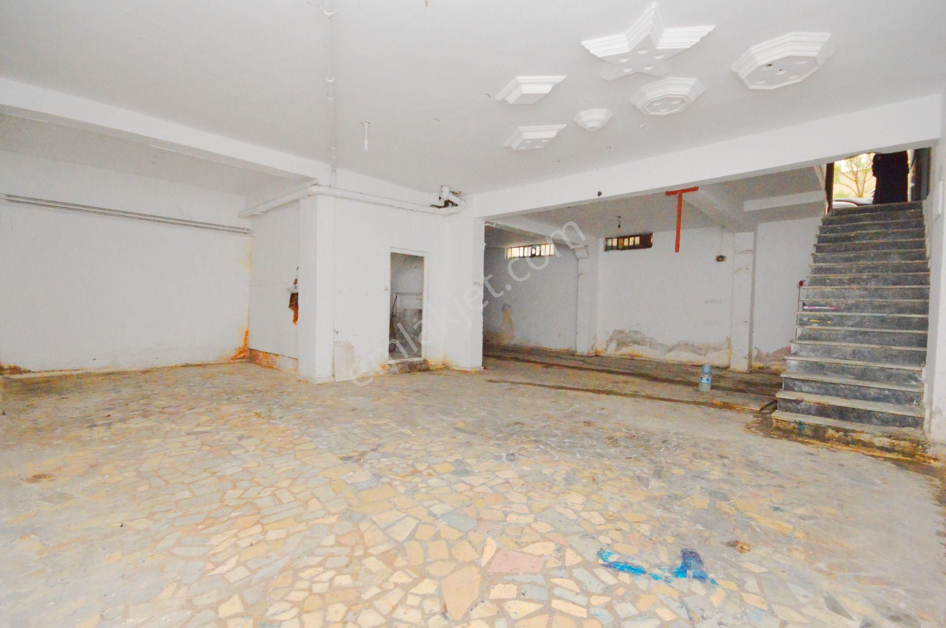 Bahçelievler Şirinevler Kiralık Depo Başokur'dan Bahçelievler Belediye Yakını 120 M2 Depo Dükkan