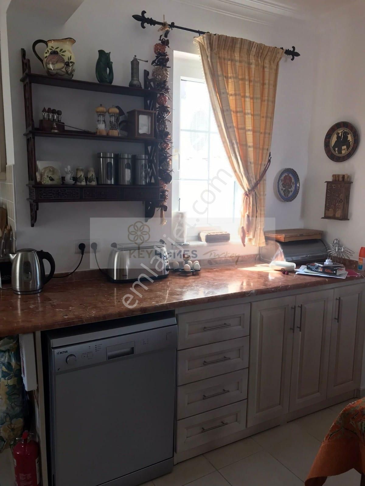 Satılık Eşyalı Villa 4+1 - Görsel 9