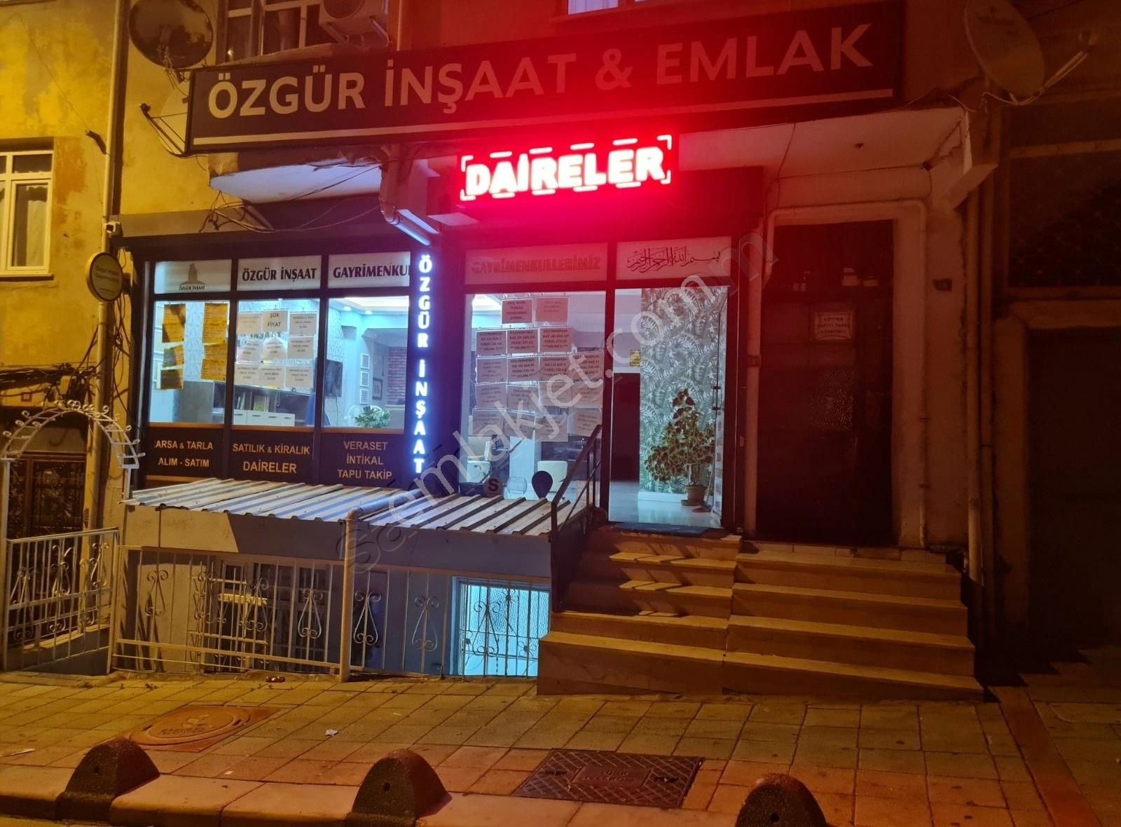 Esenler Havaalanı Satılık Dükkan & Mağaza MÜKEMMEL KONUMDA SATILIK DÜKKAN