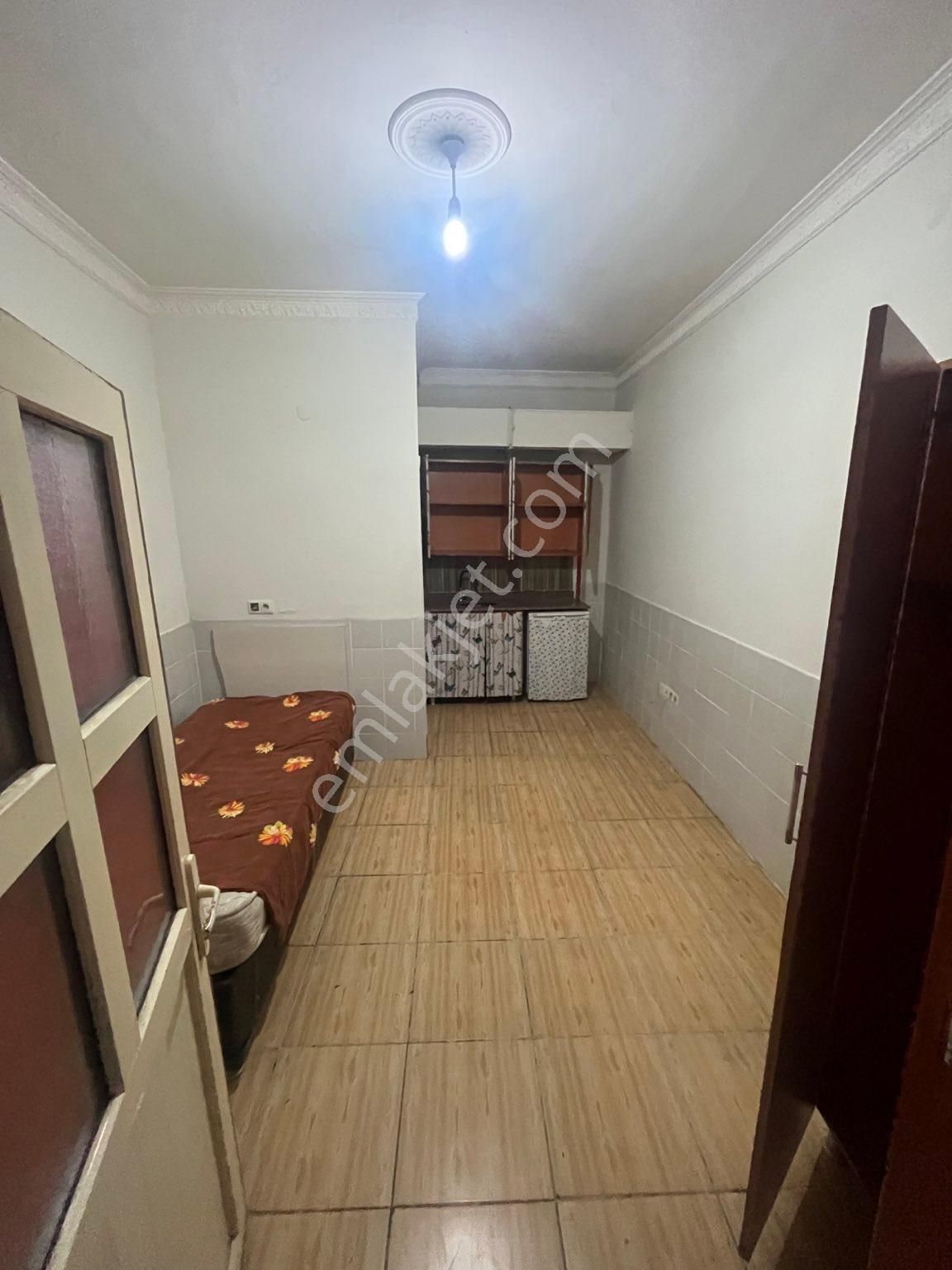 Sarıyer Bahçeköy Merkez Kiralık Daire  GÜVEN EMLAKTAN ( GÜNCEL ) MUTFAK BANYO KİŞİYE ÖZEL FATURALAR FİYATA DAHİL APARTLAR