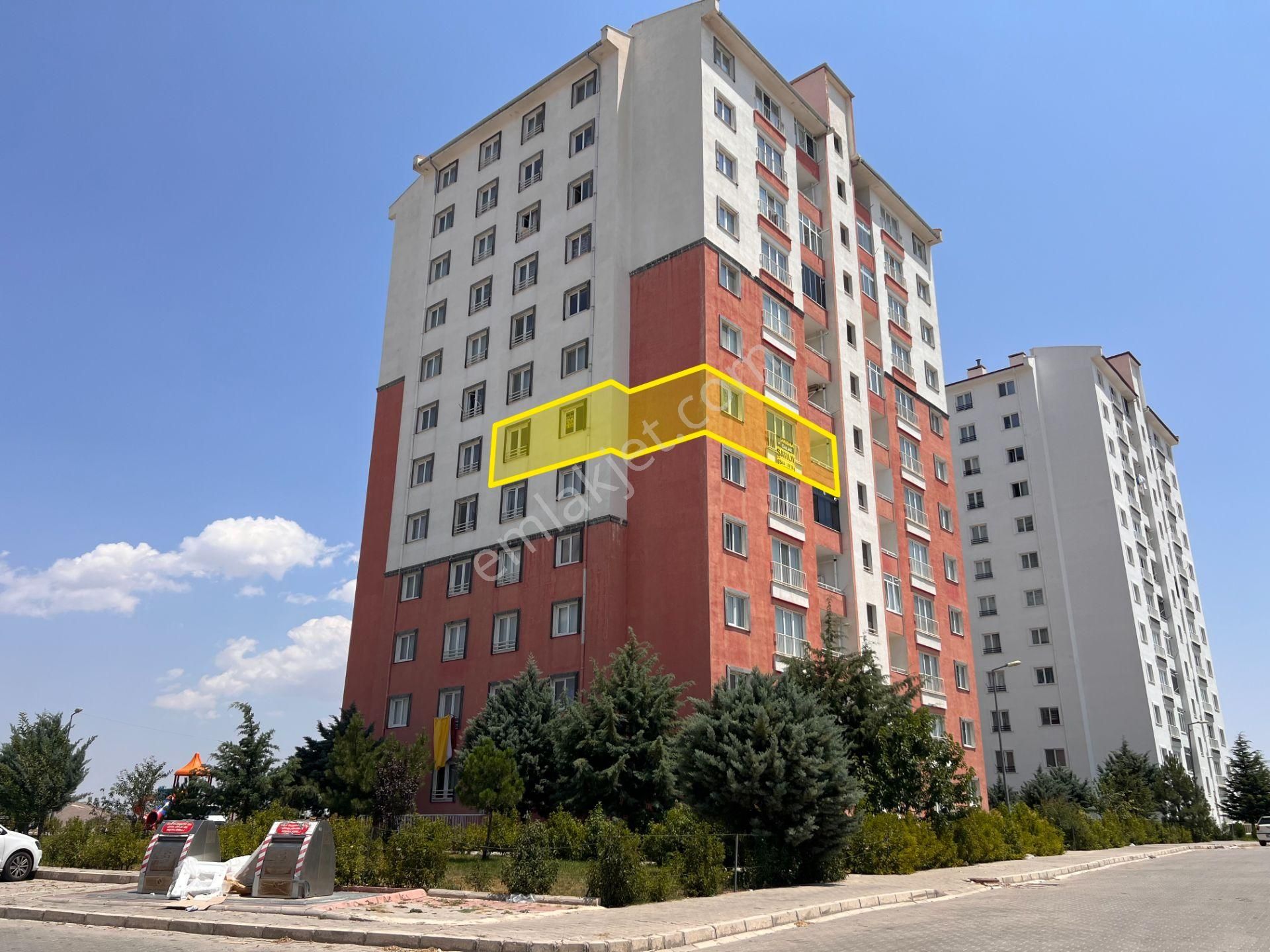 Nevşehir Merkez 2000 Evler Satılık Daire  ŞANLIBABA EMLAKTAN FİLİZ KILIÇ TOKİ'DE SATILIK ARA KAT 3+1 DAİRE