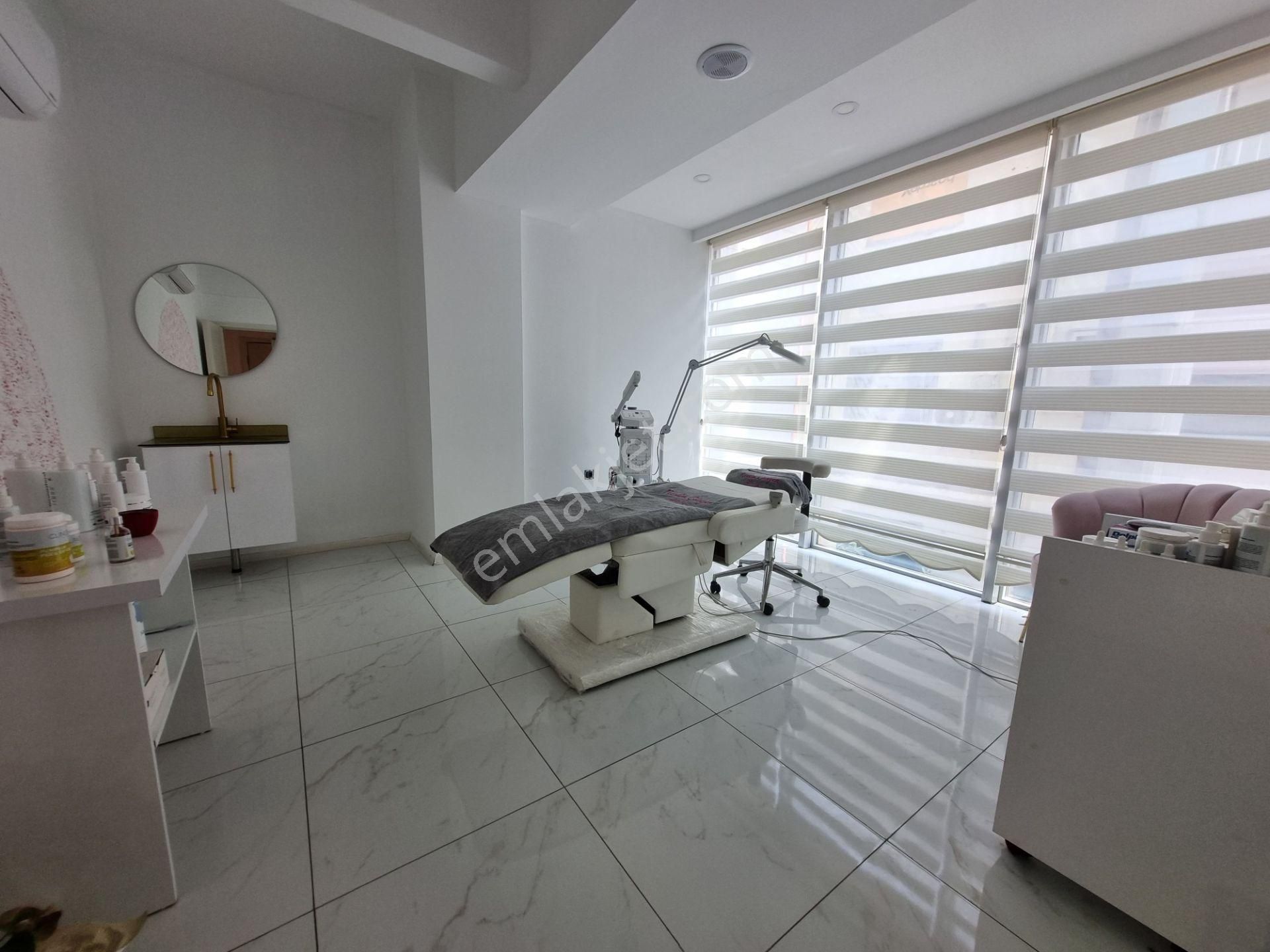 Alanya Merkez'de Kurulu Düzen Ve İşlek Konumda Devren Kiralık Güzellik Merkezi! - Görsel 22