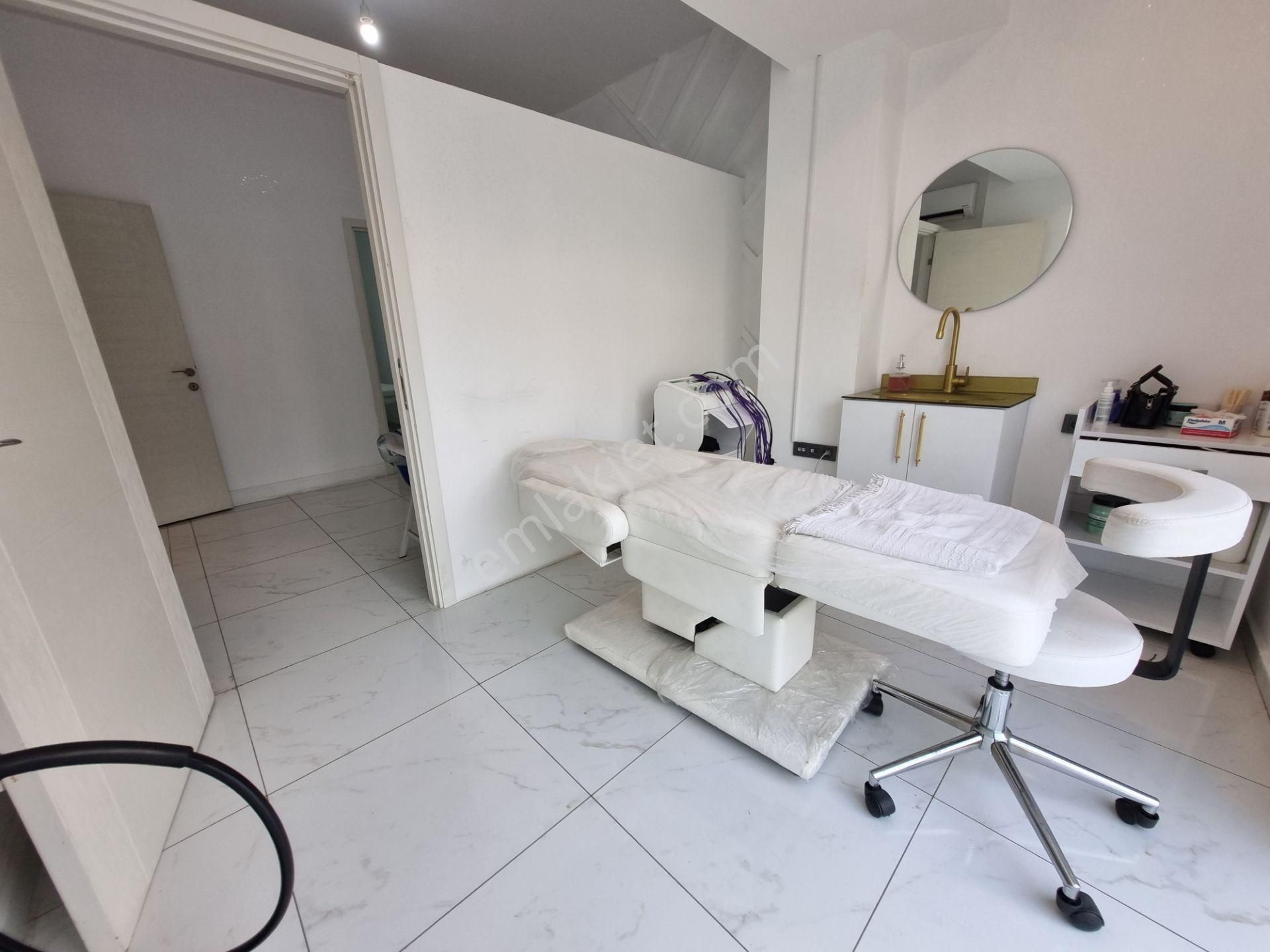 Alanya Merkez'de Kurulu Düzen Ve İşlek Konumda Devren Kiralık Güzellik Merkezi! - Görsel 9