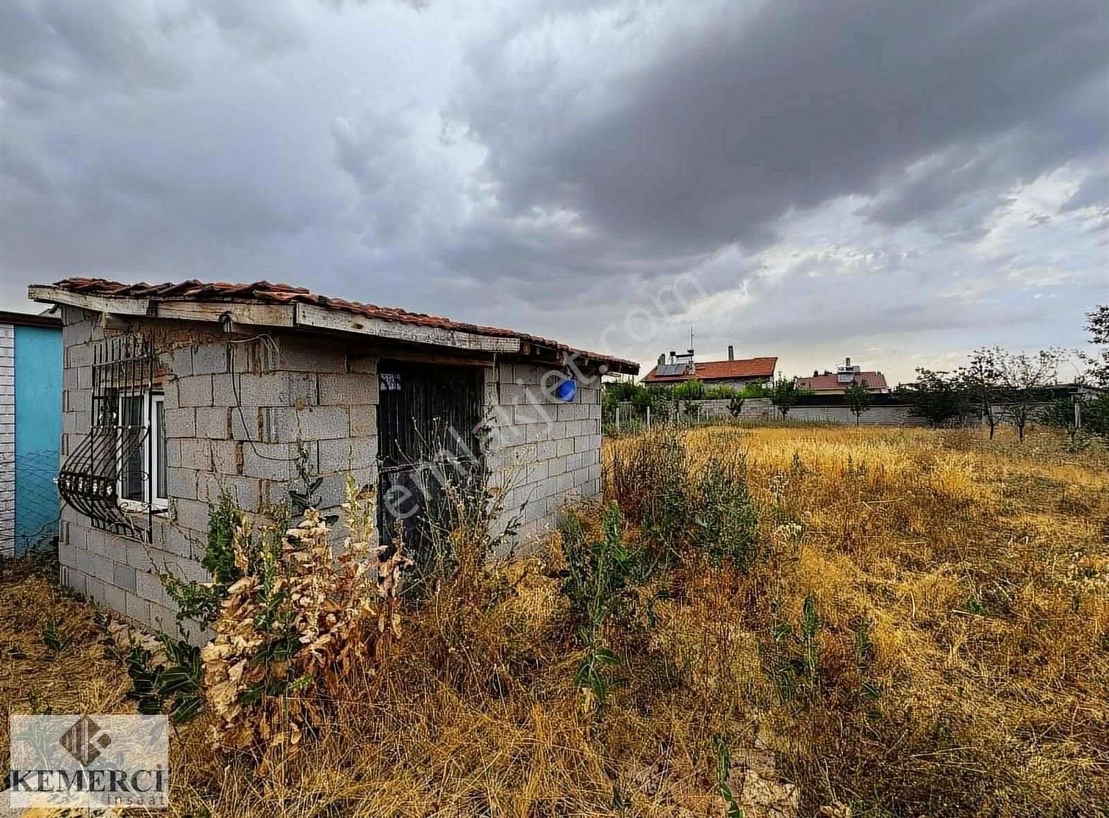 Meram Yaylapınar Satılık Tarla KEMERCİ'DEN YAYLAPINAR MAHALLESİNDE 600M2 ELEKTİRİK SULU ARSA!!!