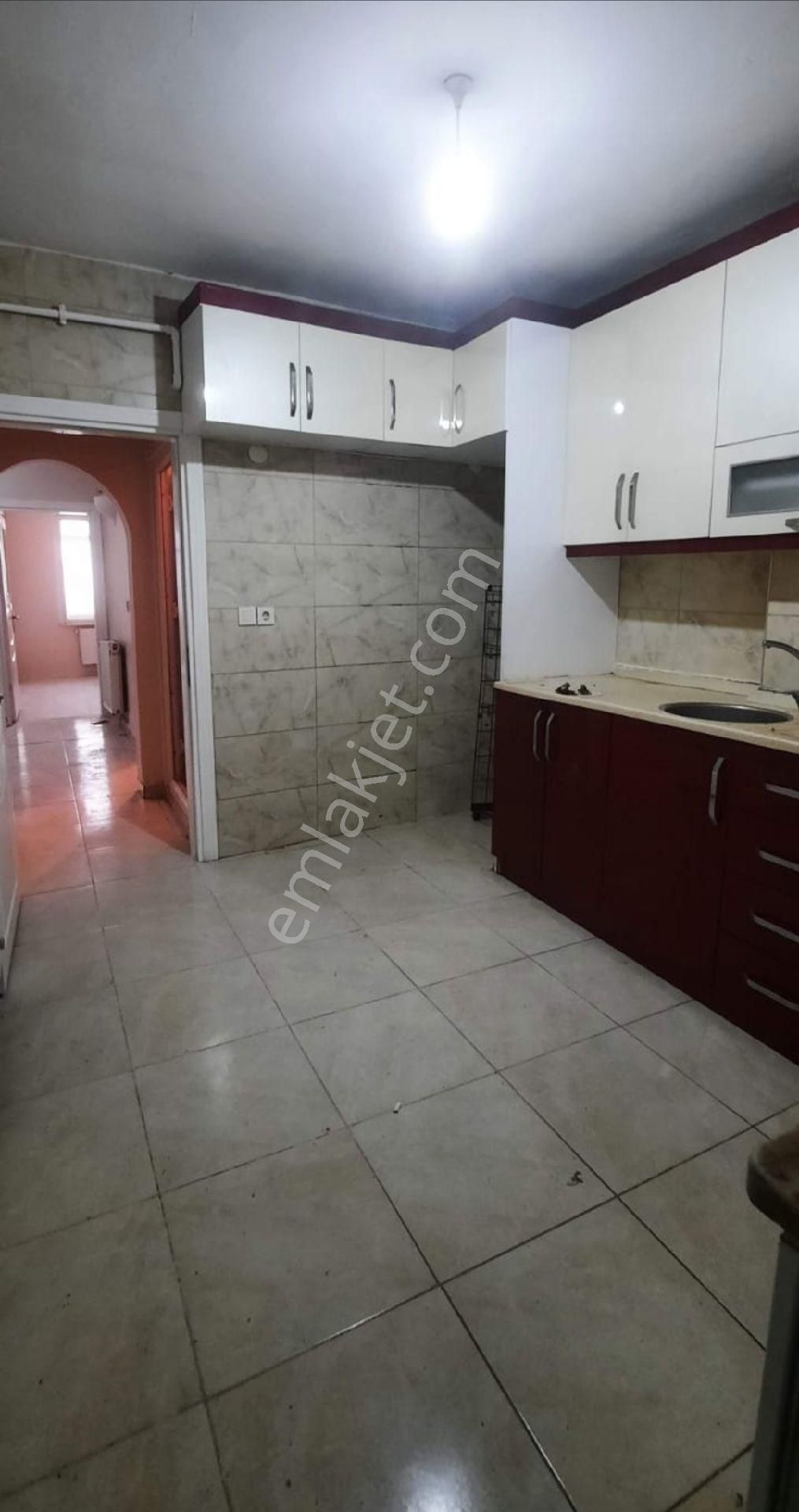 Bağcılar 100. Yıl Satılık Daire 2+1 SATILIK DAİRE 