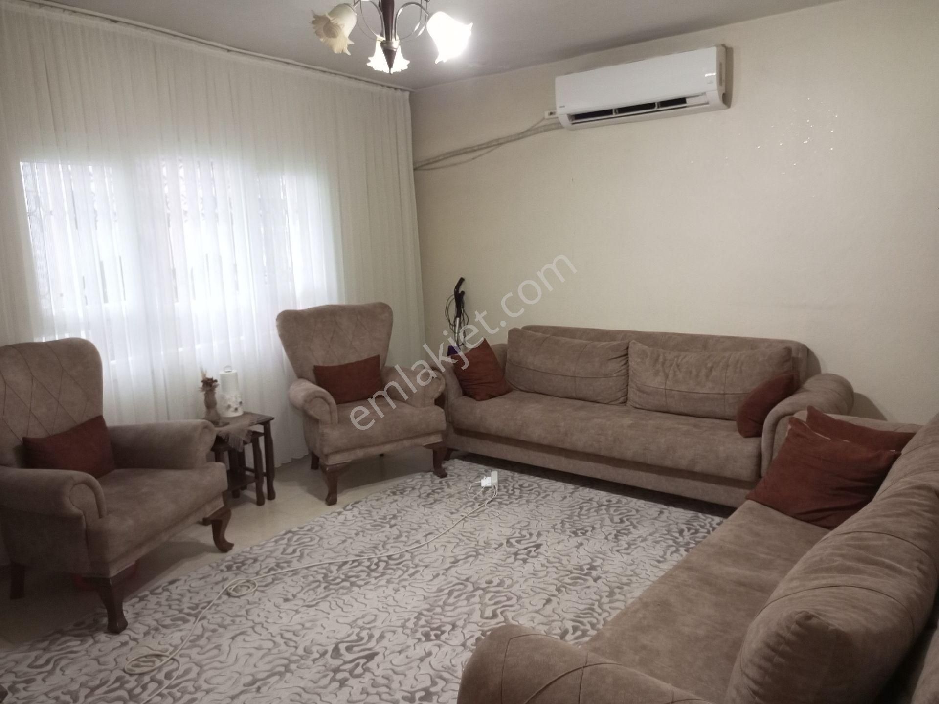 Obalar Cad. Salı Pazarı Civarı 2 Katlı 2+1 Satılık Müstakil Ev - Görsel 3