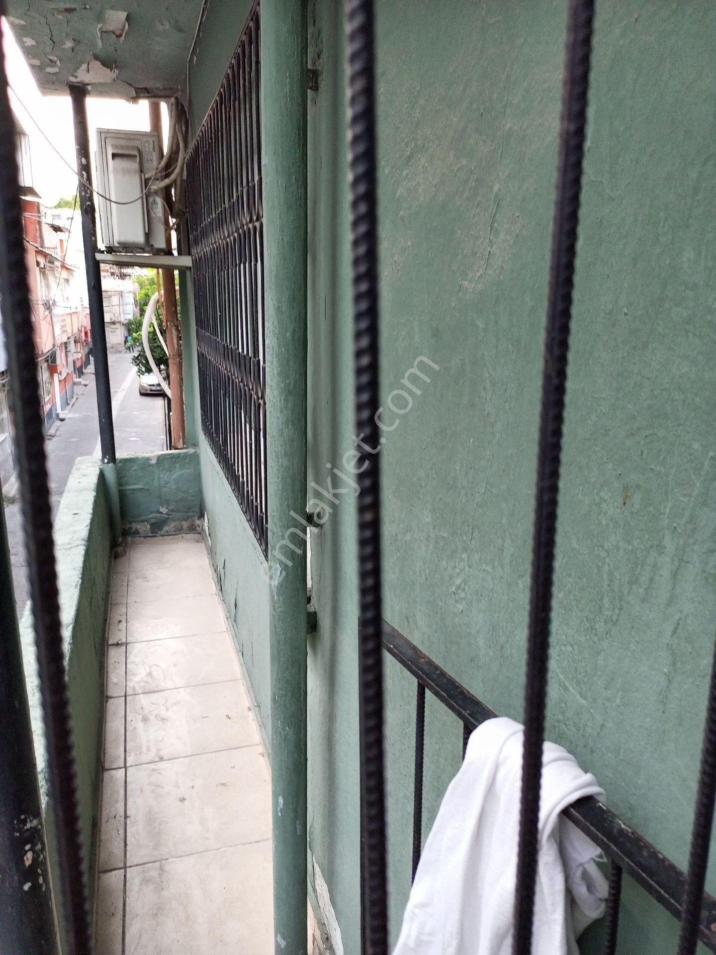 Obalar Cad. Salı Pazarı Civarı 2 Katlı 2+1 Satılık Müstakil Ev - Görsel 8