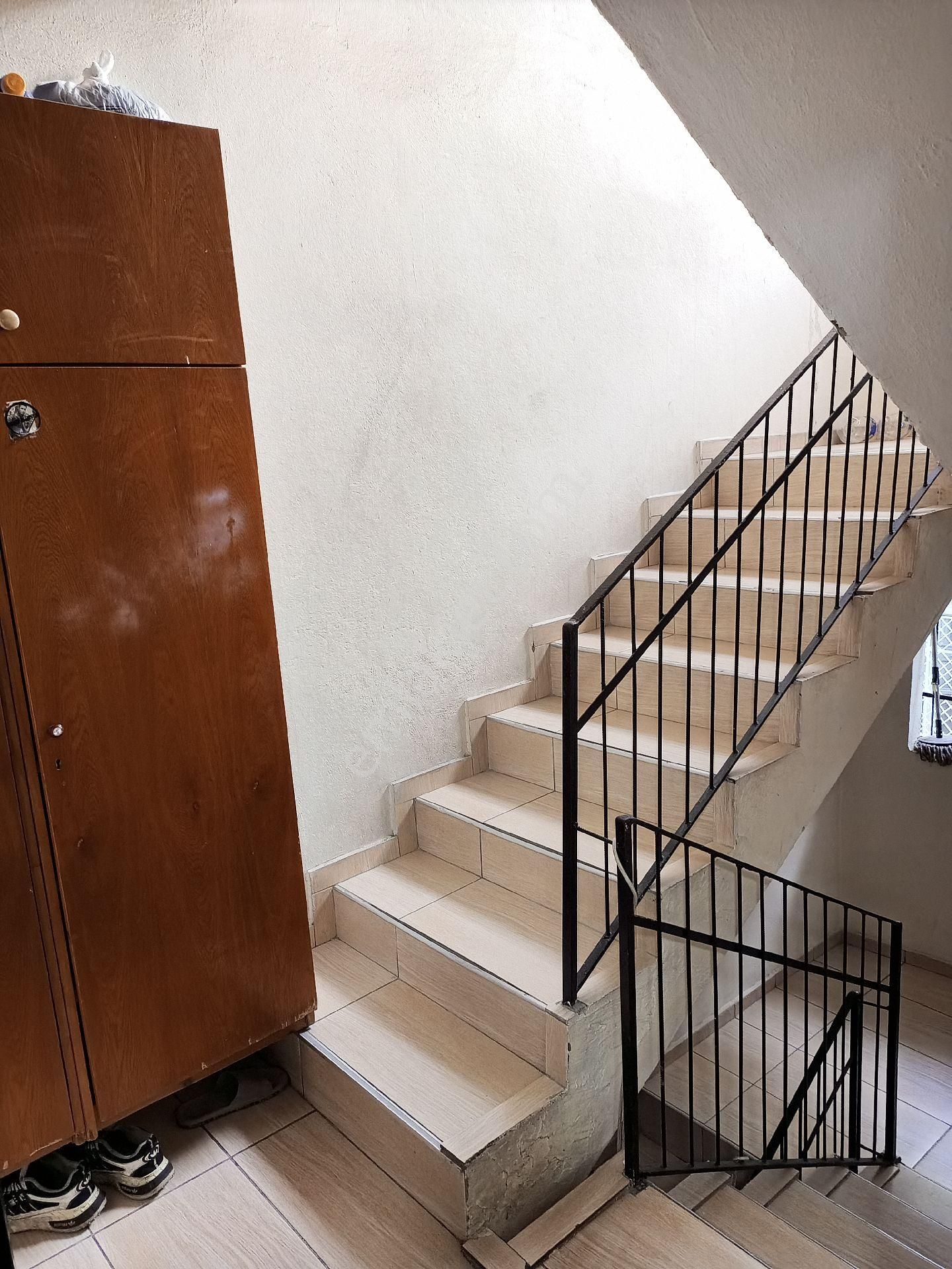 Obalar Cad. Salı Pazarı Civarı 2 Katlı 2+1 Satılık Müstakil Ev - Görsel 12