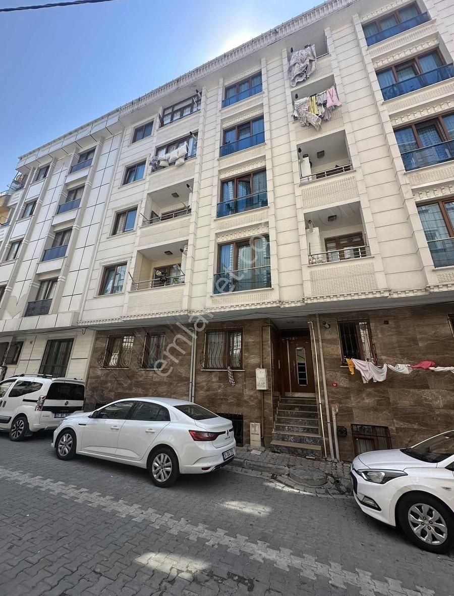 Esenyurt Fatih Satılık Daire ESENYURT MEYDANA YAKIN KULLANIŞLI MASRAFSIZ 2+1 DAİRE