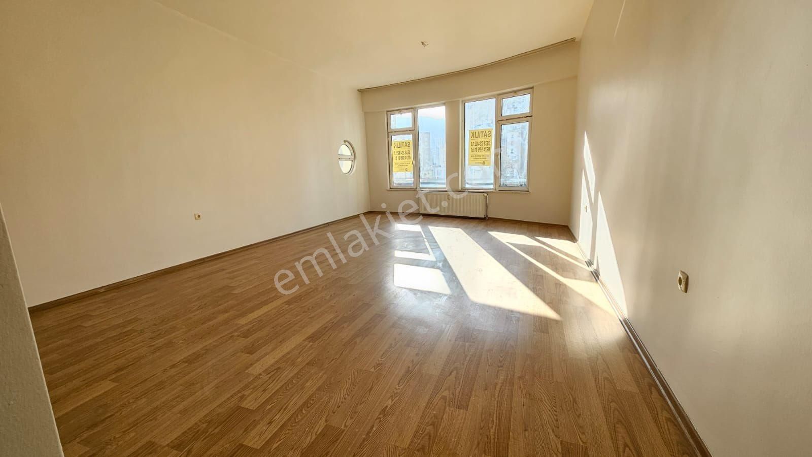 D Bloklarda Ova Manzaralı Ara Kat Satılık Daire - Görsel 19