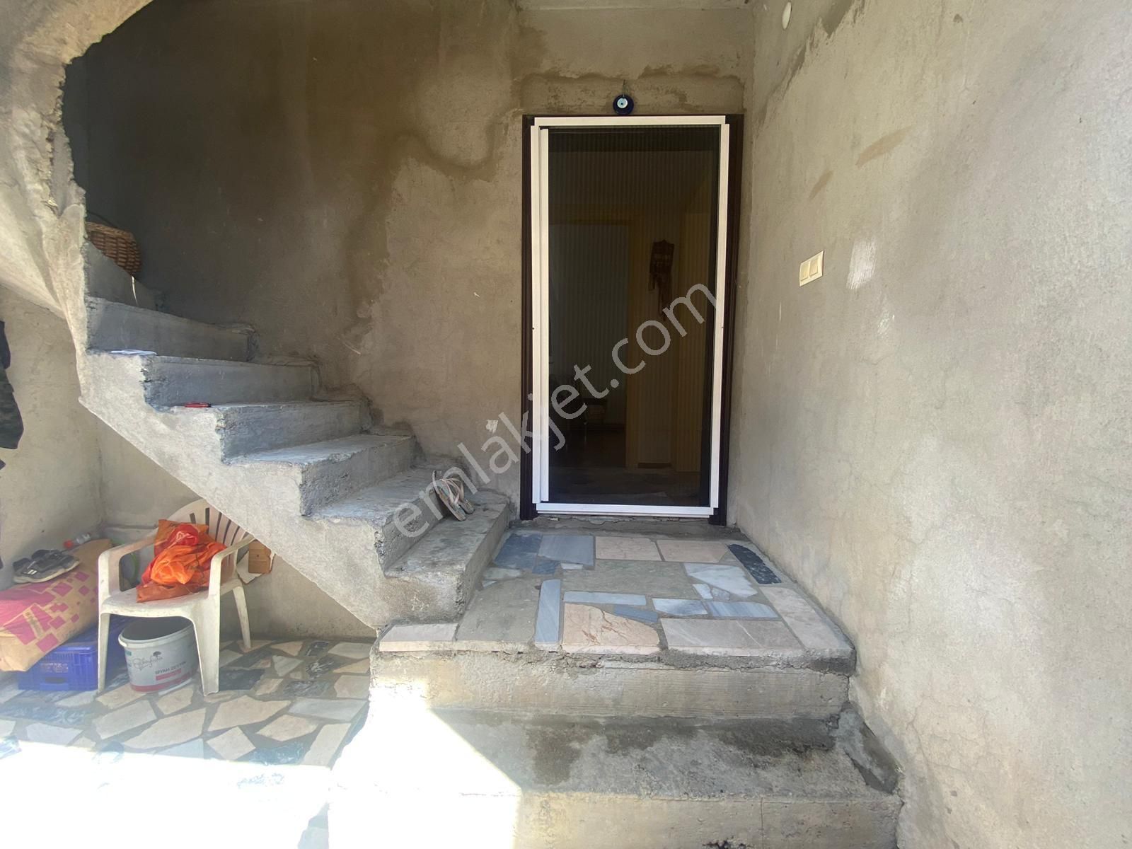 Poyraz Gayrimenkul'den Zeytinli'de Satılık Müstakil Ev ( 2 Daire) - Görsel 19