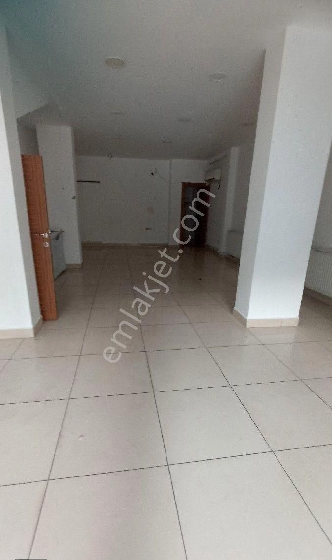Güzelyurt Mahallesinde 150 M2 Takasa Uygun Satılık Dükkan - Görsel 3