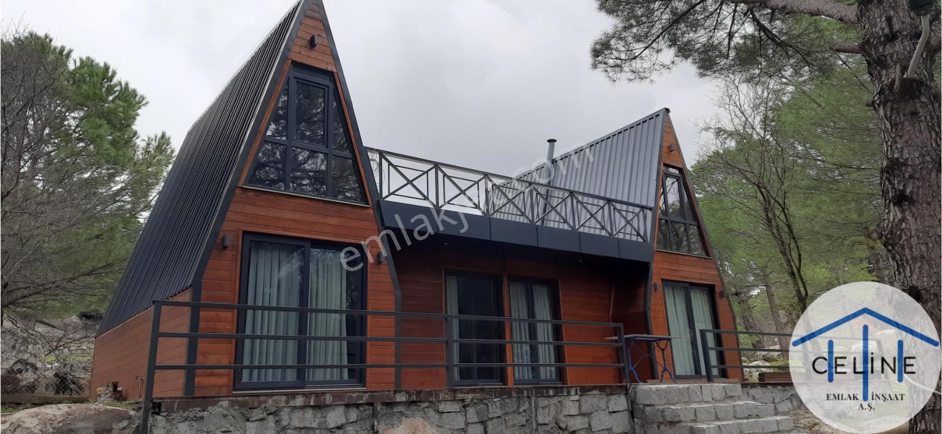 Bergama Ayvatlar Kiralık Çiftlik Evi Kozak Yaylasında 3 Dönüm Bahçe İçerisinde Ultra Lüks 3+1 Kiralık Ahşap Bungalov Ev