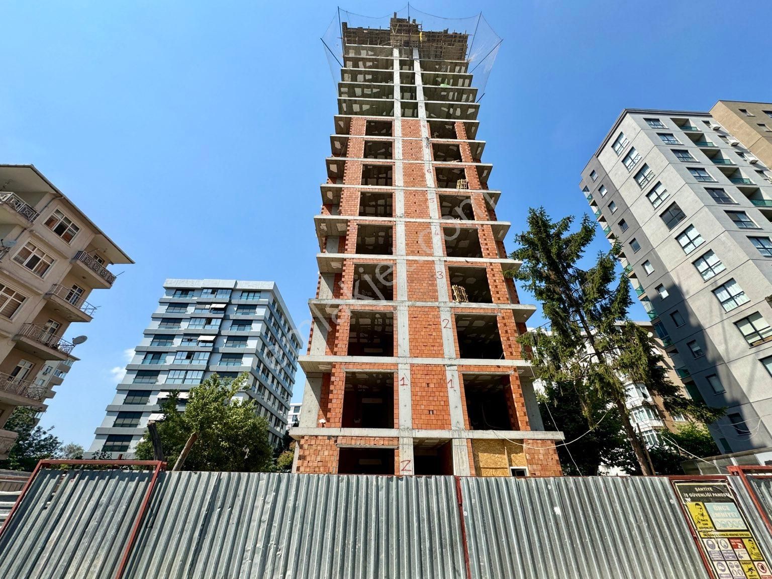 Kadıköy Sahrayı Cedit Satılık Daire SAHRAYICEDİT ATATÜRK CAD. YAKINI 12.KAT 120 M2 3+1 SATILIK DAİRE