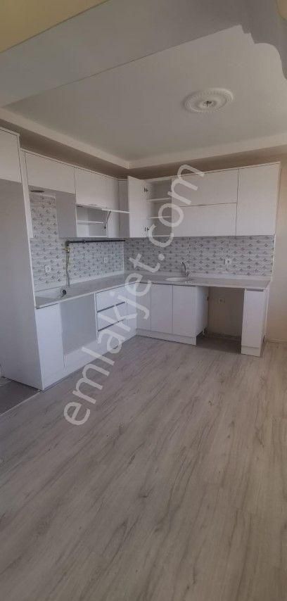 Bornova İnönü Satılık Daire  BORNOVA İNÖNÜ MAHALLESİNDE FULL TADİLATLI 3+1 SATILIK DAİRE