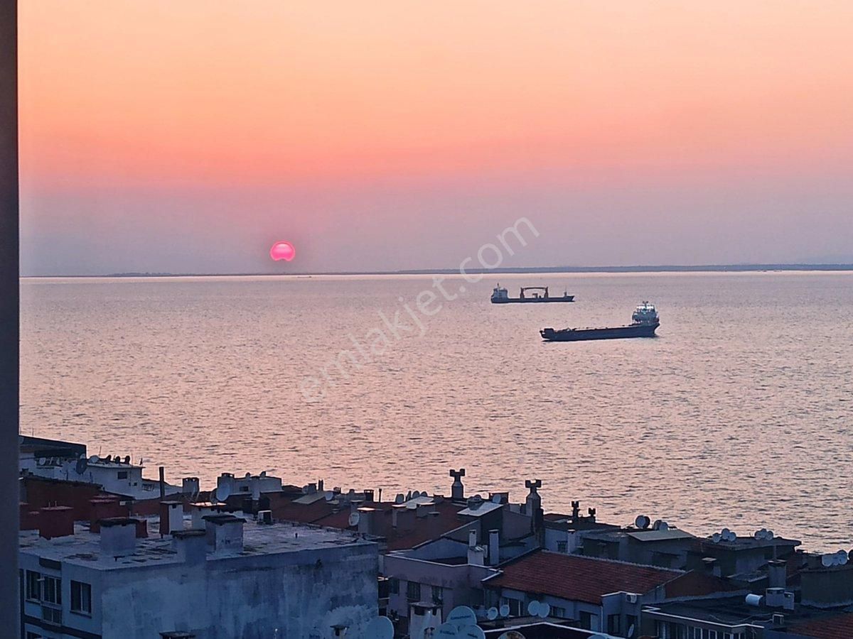 Konak Turgut Reis Satılık Daire İZMİR ASANSÖR SOKAĞINDA PANORAMİK MANZARALI 90 M² SATILIK EV