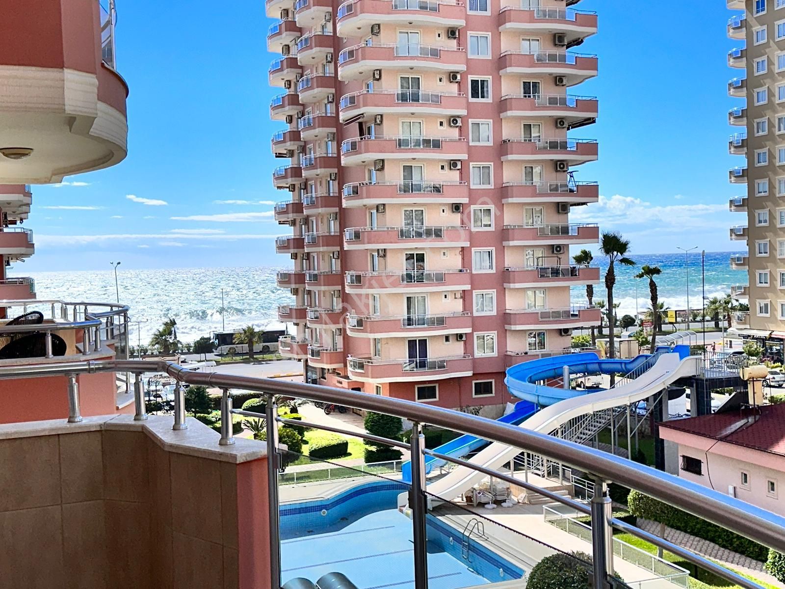 Alanya Mahmutlar Satılık Daire  ALANYA MAHMUTLAR MAH.DENİZE SIFIR FULL EŞYALI SATILIK 2+1 DAİRE