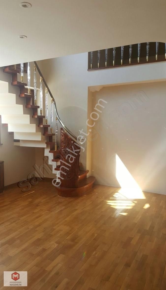 Bakırköy Yeşilköy Kiralık Daire Yeşilköy 'de Sahile Çok Yakın 250 M2 Kiralık Lüks Dubleks Daire