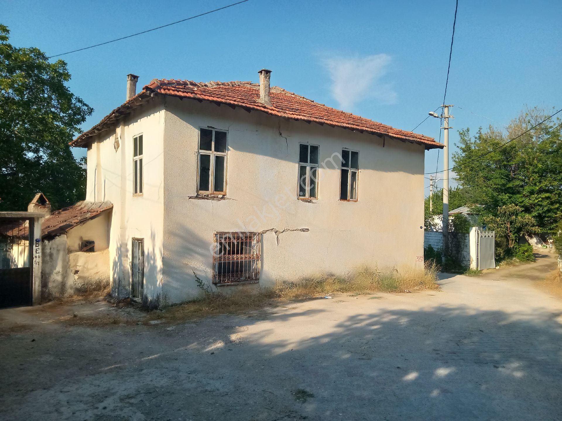 Değirmendere De Köy Evimiz Satilik