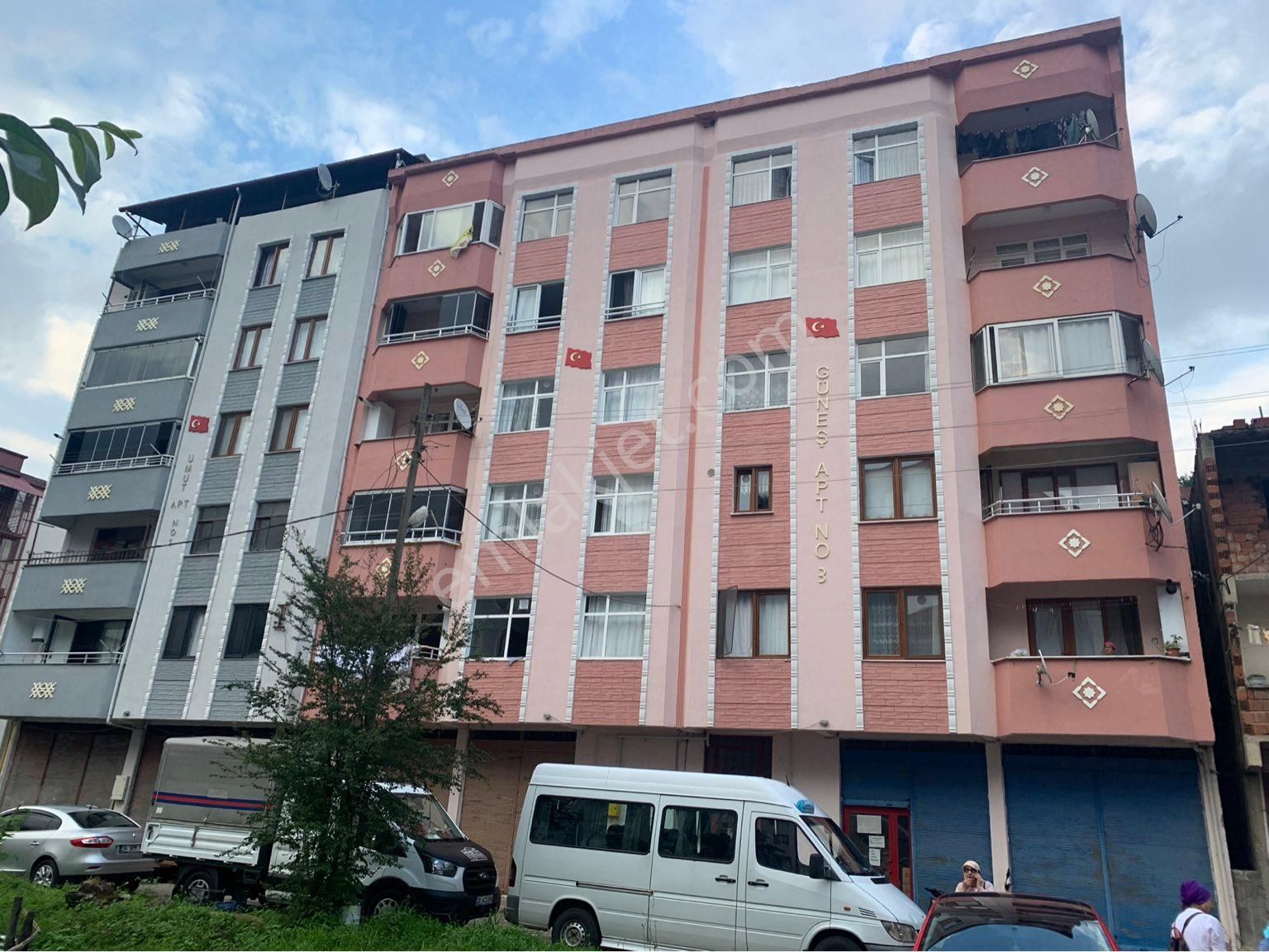 Yağlıdere Palaklı Satılık Daire YAĞLIDERE MERKEZDE SATILIK 3+1 DAİRE